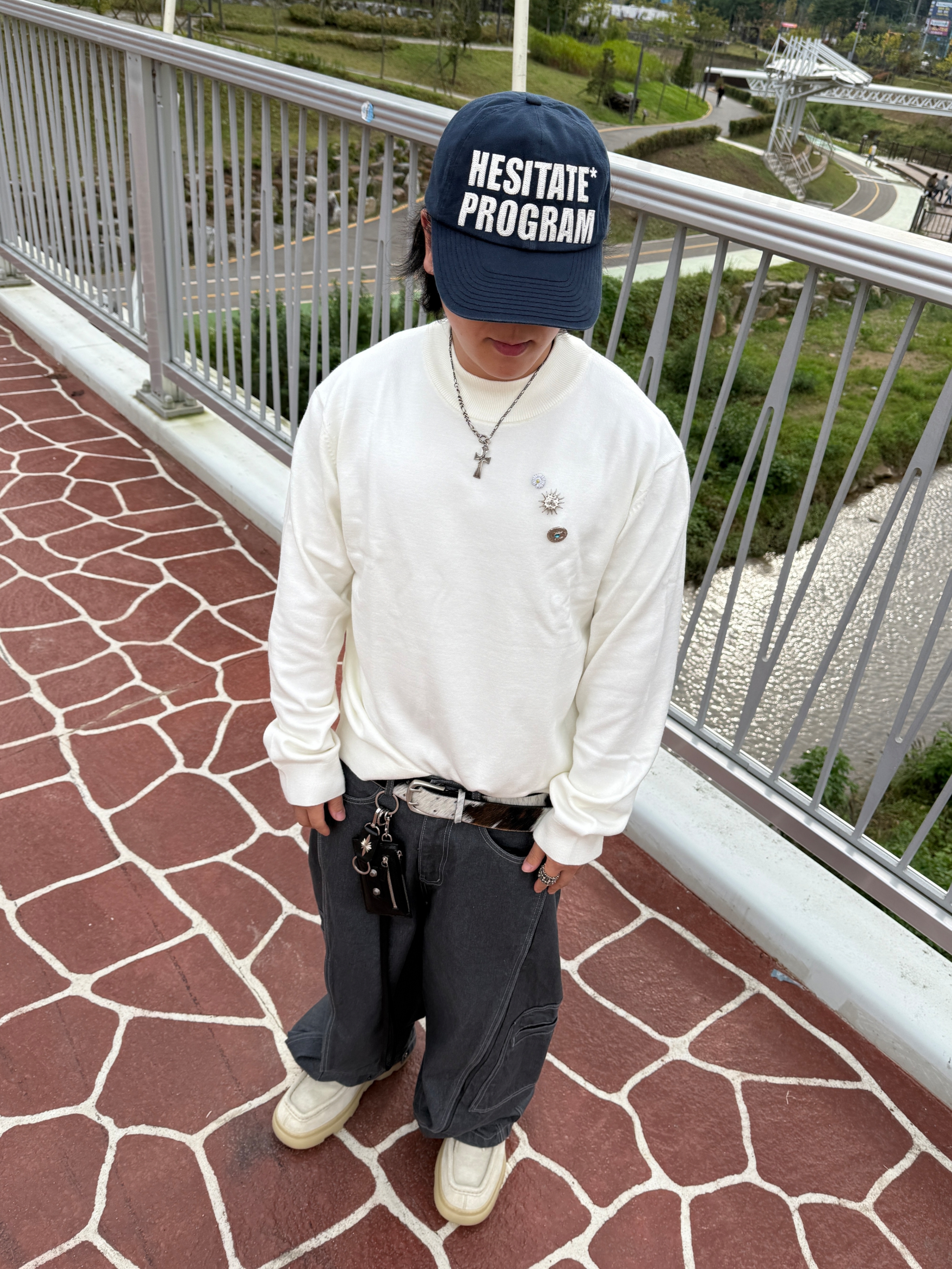 Burberry Suede Creeper Mid Shoes Clay, The Coldest Moment Program Cap Navy 착용 스타일 - 5