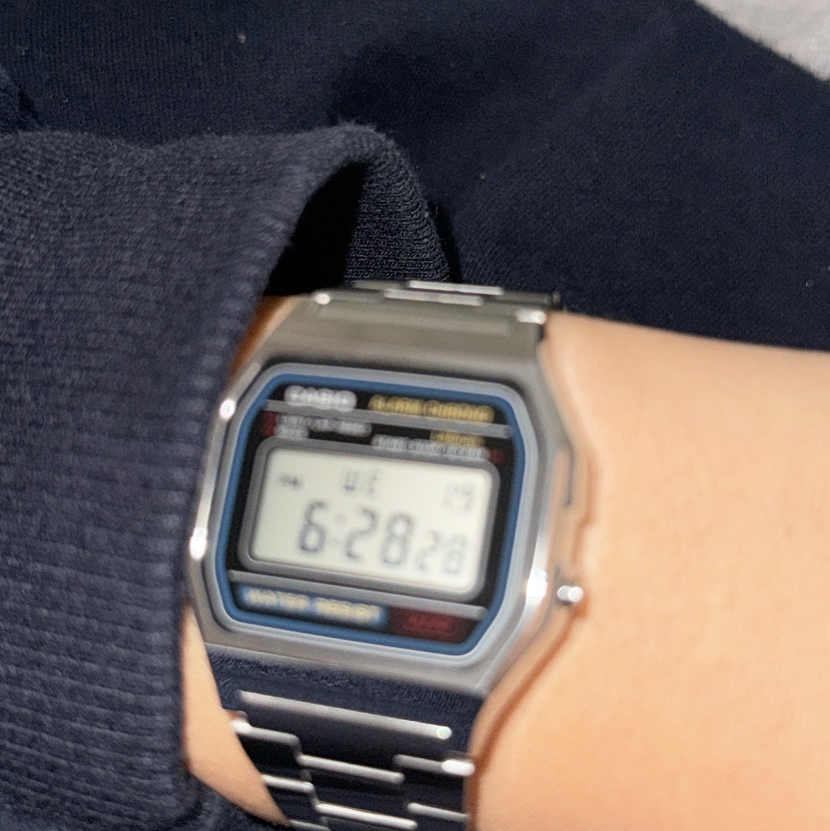 Casio A-158WA-1 착용 스타일