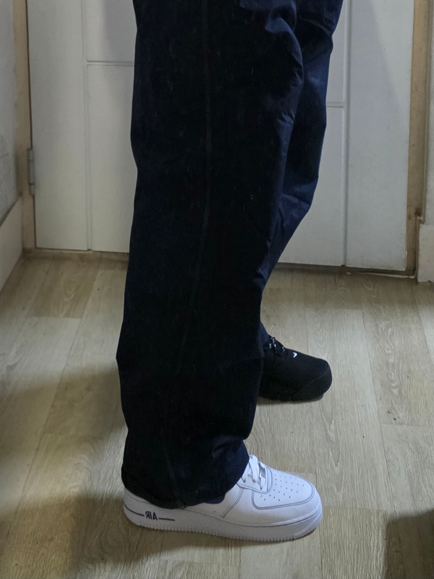 Nike x Stussy Utility Pants Obsidian (HQ8545-451) 착용 스타일 - 3