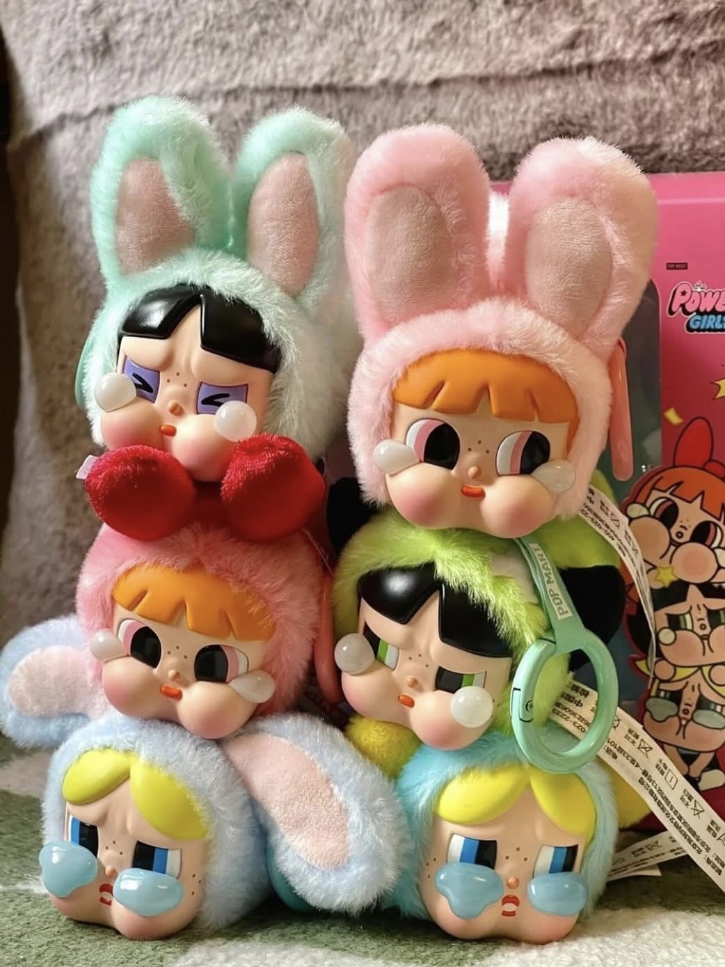 Pop Mart Crybaby x Powerpuff Girls Series Keyring Buttercup (Opened Case), Pop Mart Crybaby x Powerpuff Girls Series Keyring Bubbles (Opened Case) 착용 스타일
