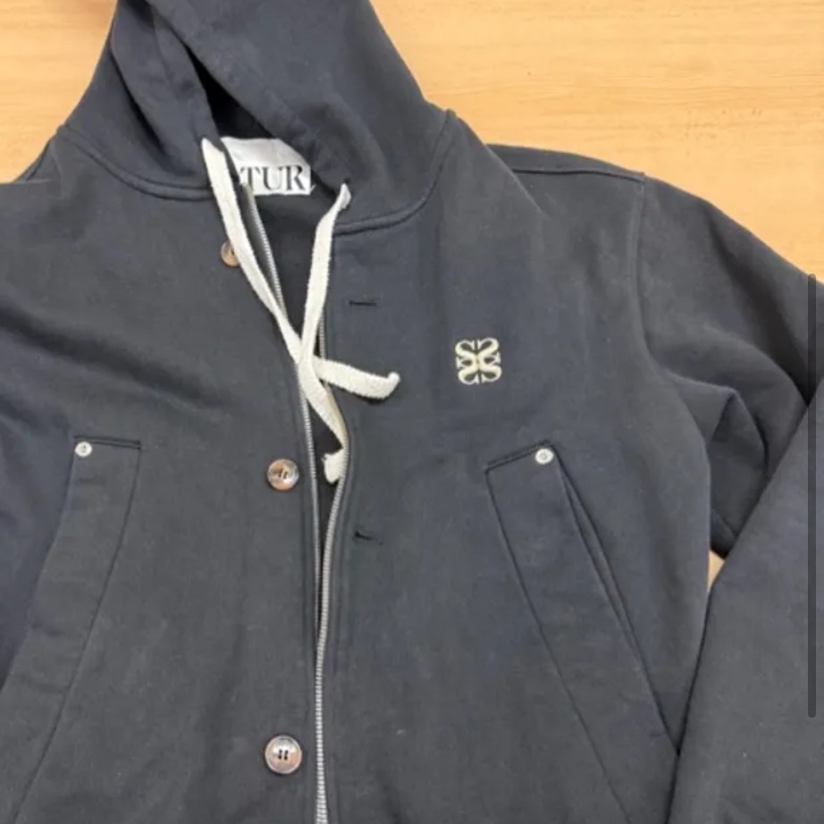SATUR Teo Cotton All Day Hood Zip-up Palette Black 착용 스타일