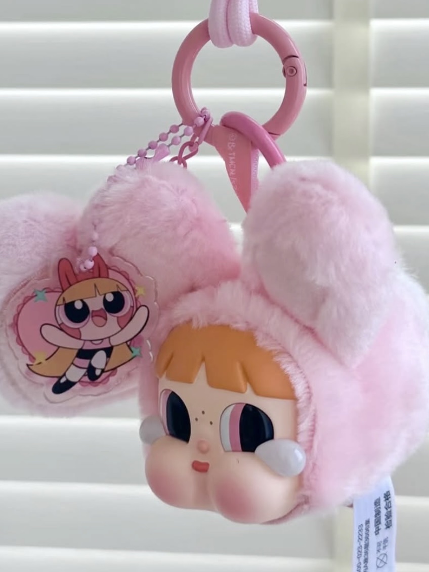 Pop Mart Crybaby x Powerpuff Girls Series Keyring Bunny Blossom (Opened Case) 착용 스타일