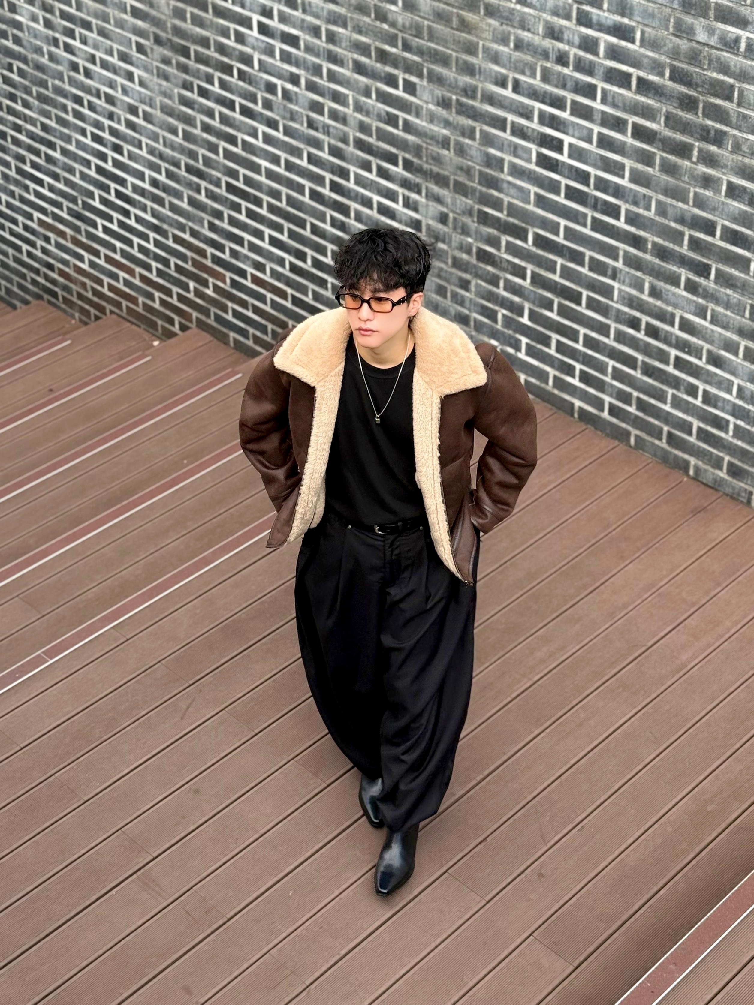 Gentle Monster x Maison Margiela MM210 Black Brown, Gucci Interlocking G Earrings In Silver Silver 착용 스타일 - 4