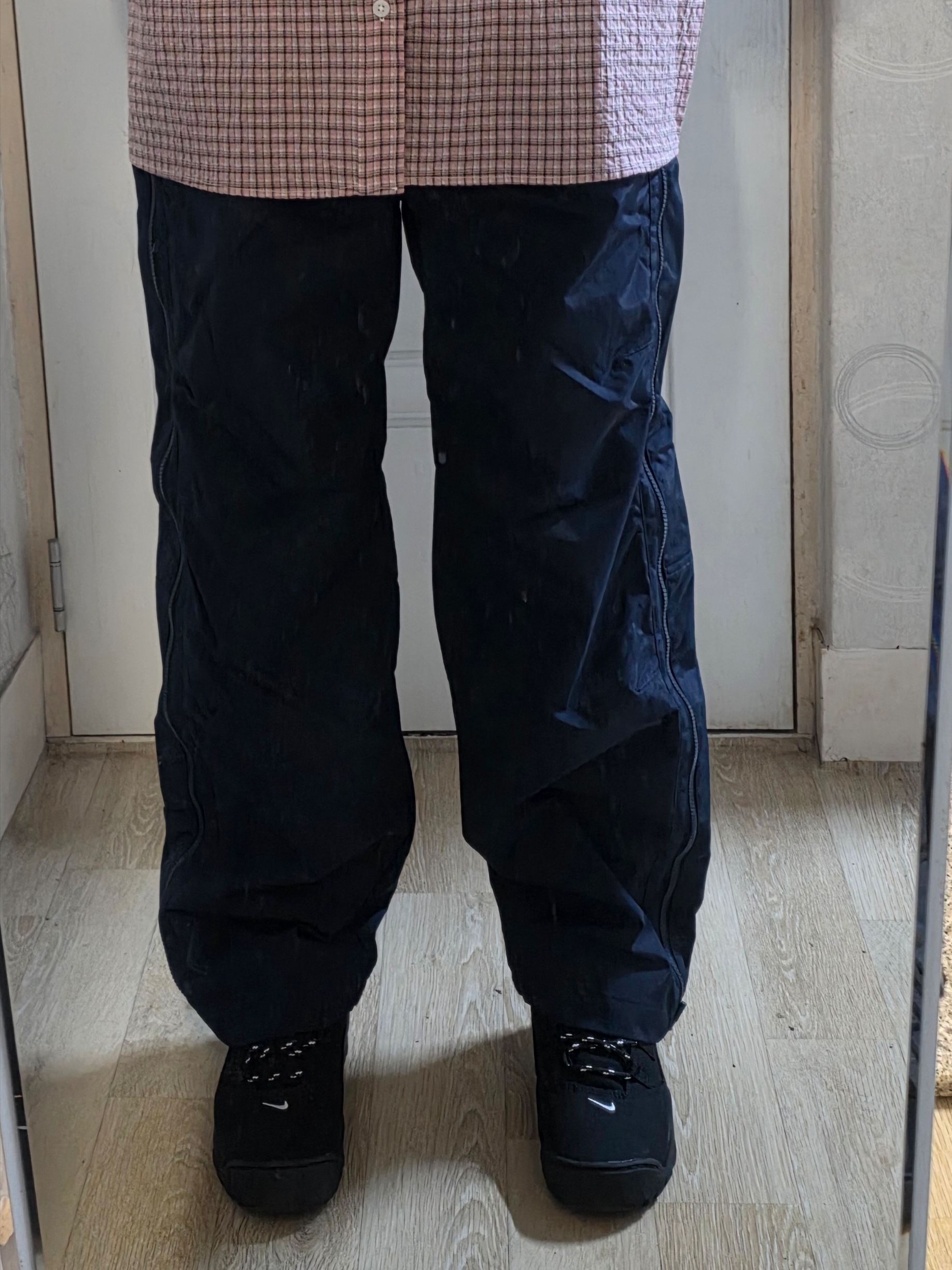 Nike x Stussy Utility Pants Obsidian (HQ8545-451) 착용 스타일 - 1