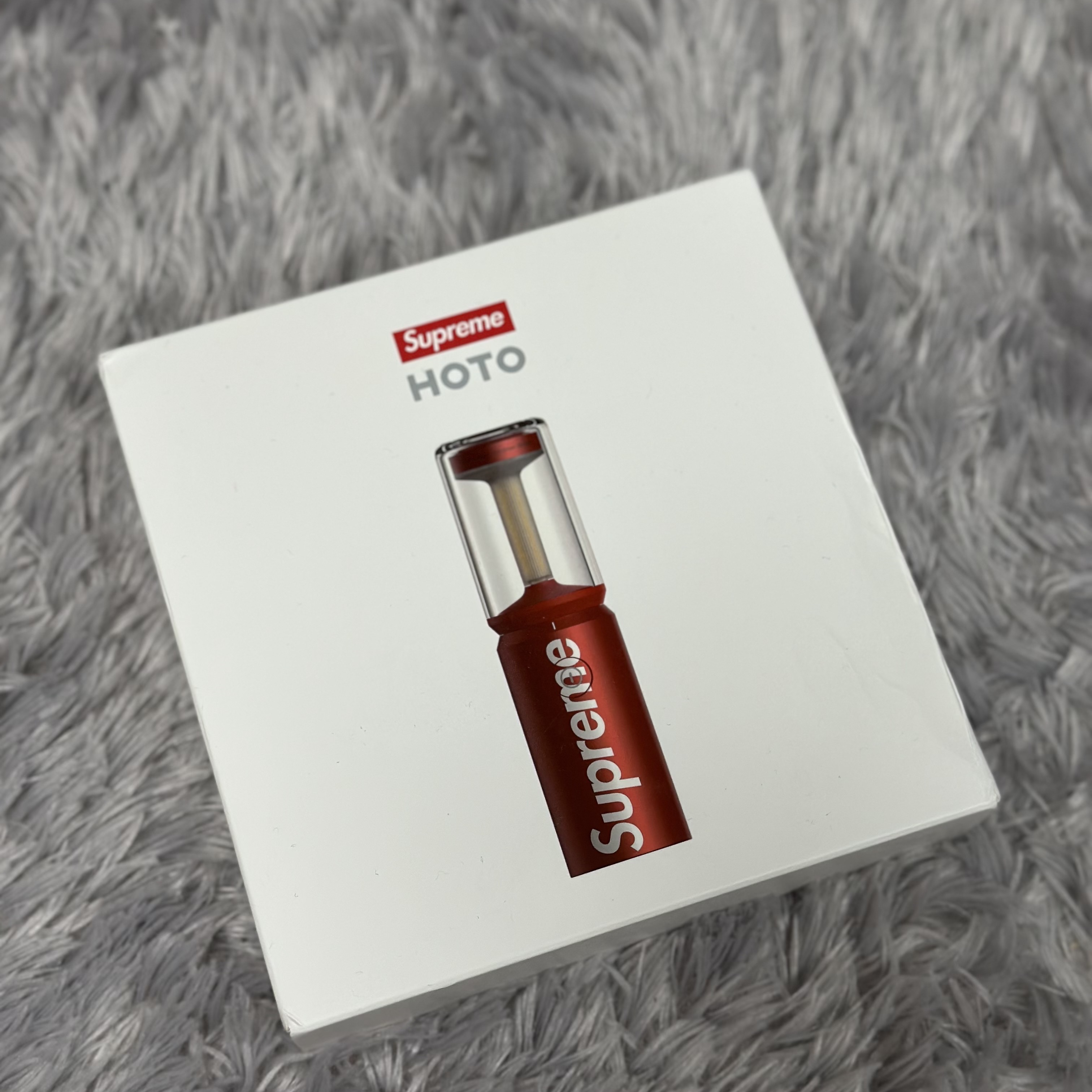 Supreme x Hoto Camp Light Red - 25FW 착용 스타일 - 1