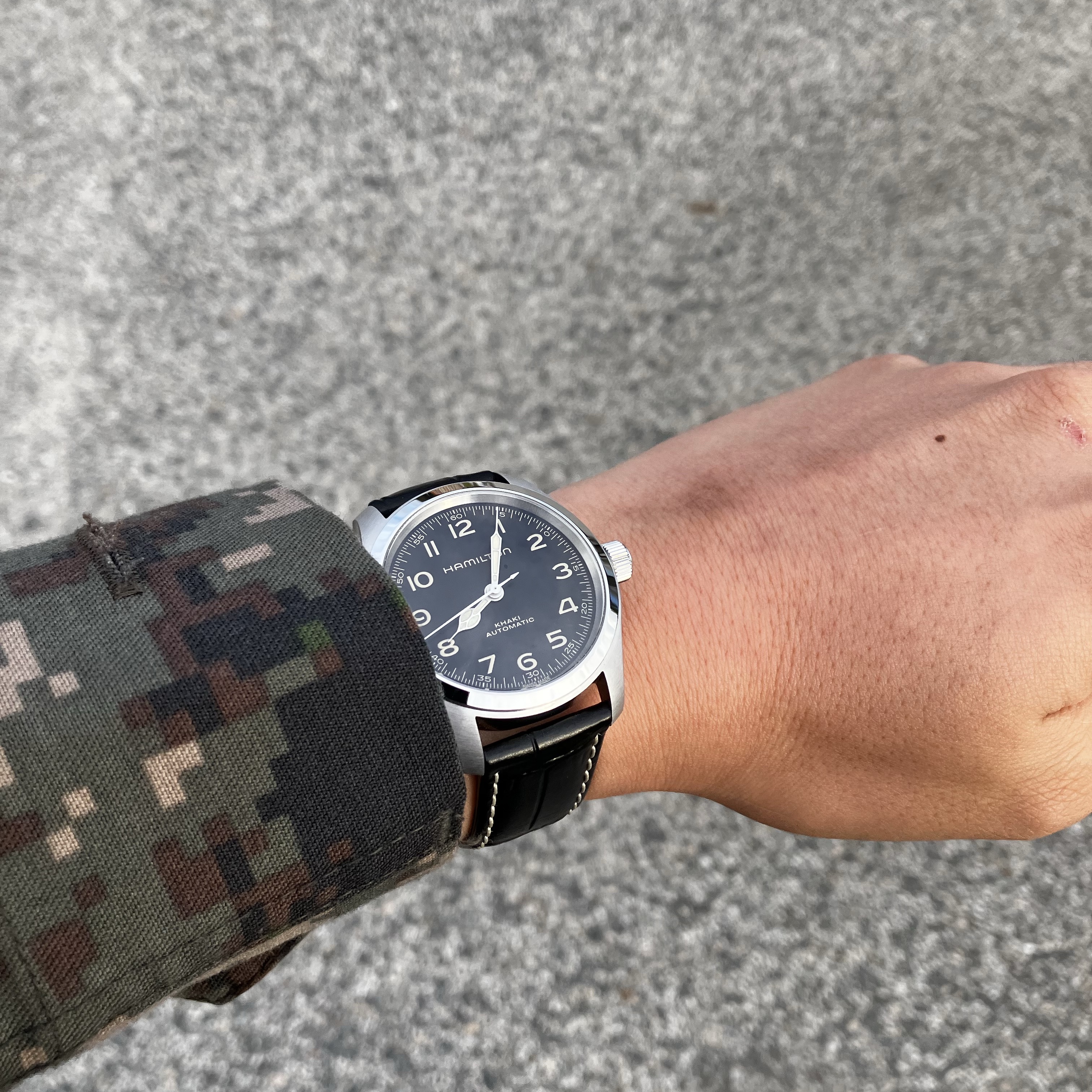Hamilton Khaki Field Murph 38mm Automatic Stainless Steel Leather Black 착용 스타일