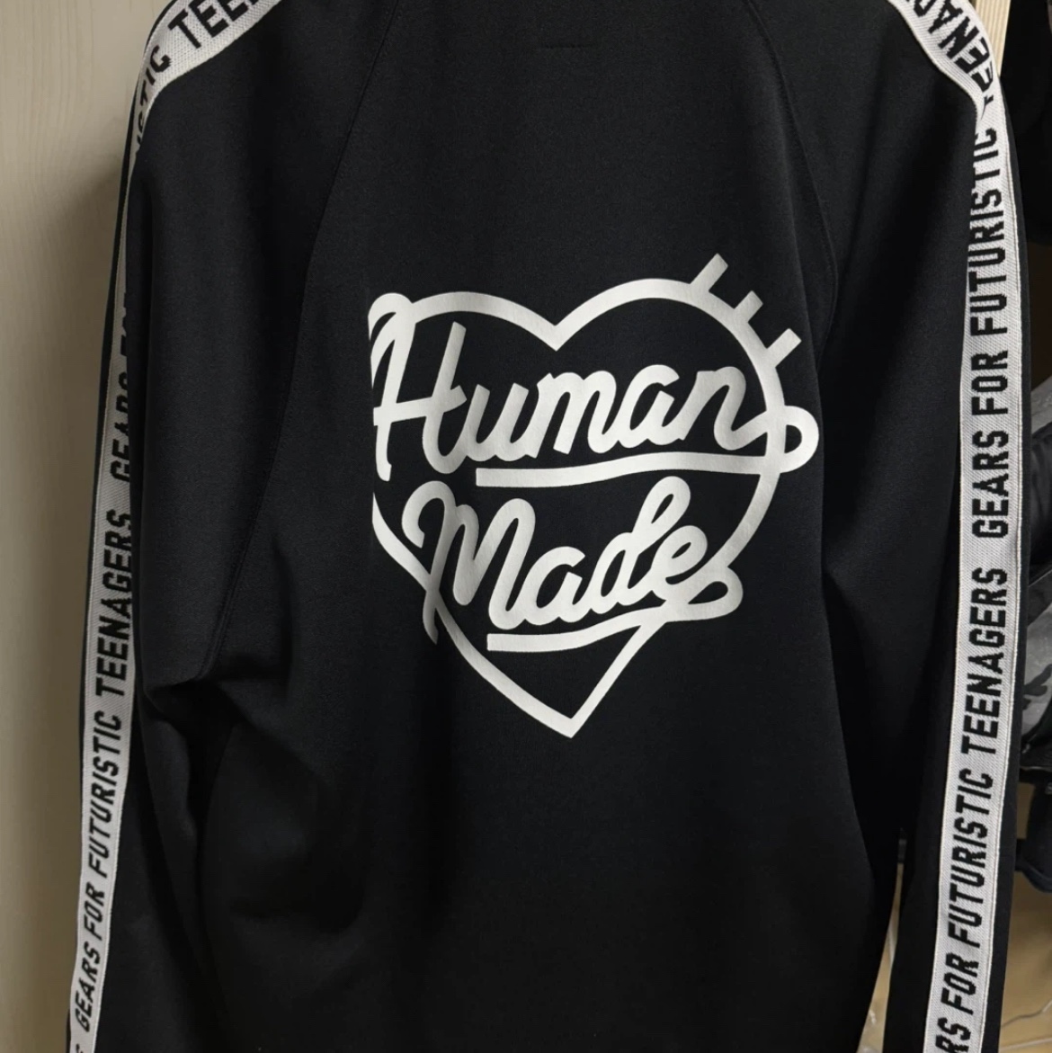 Human Made Track Jacket Black 착용 스타일