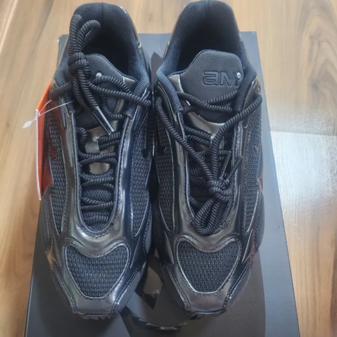 (W) Nike Air Max Muse Triple Black 착용 스타일