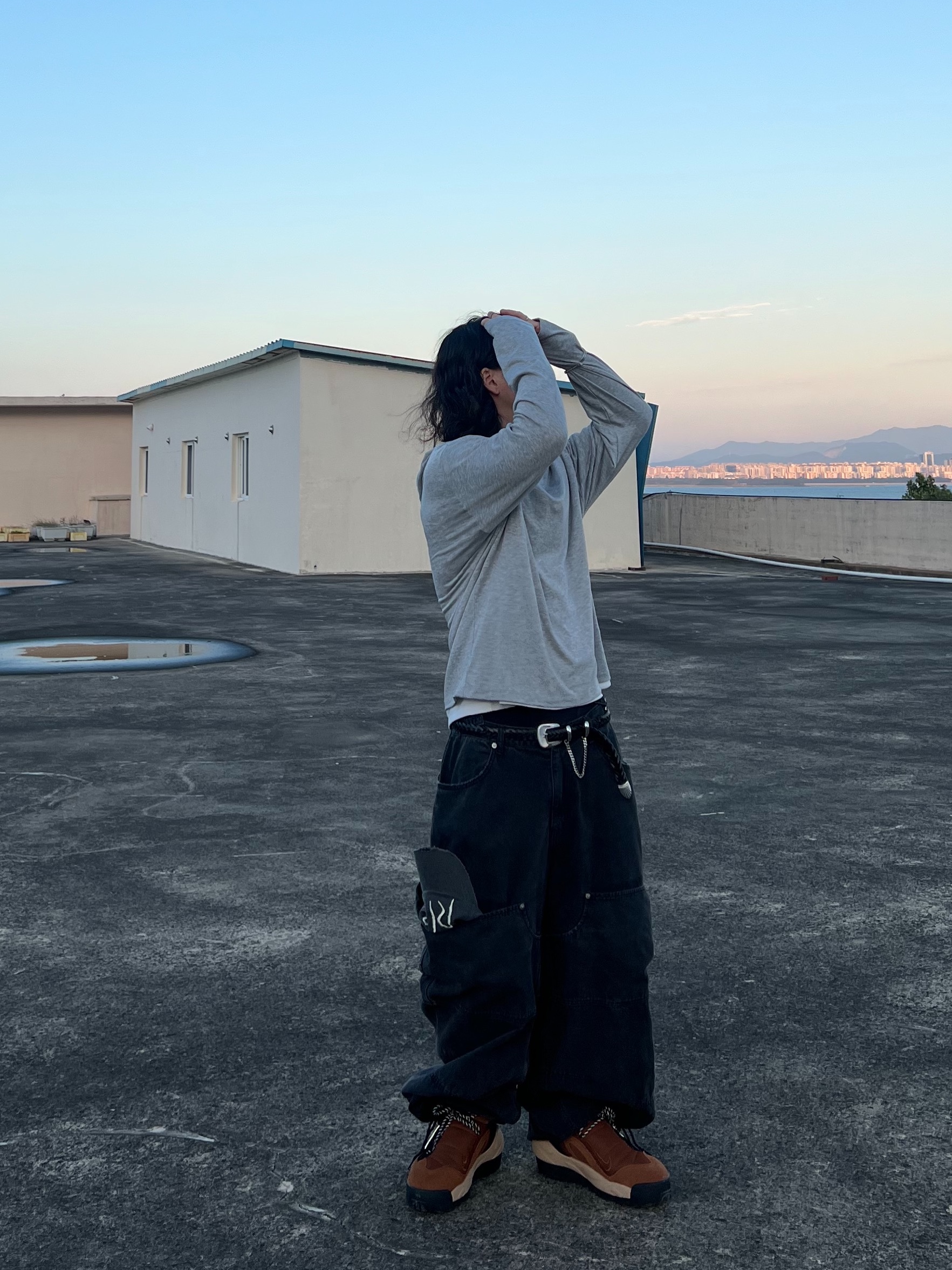 Nonnod Double knee cover pants Vintage black, Nike x Sacai Magmascape SP Pecan 착용 스타일 - 3