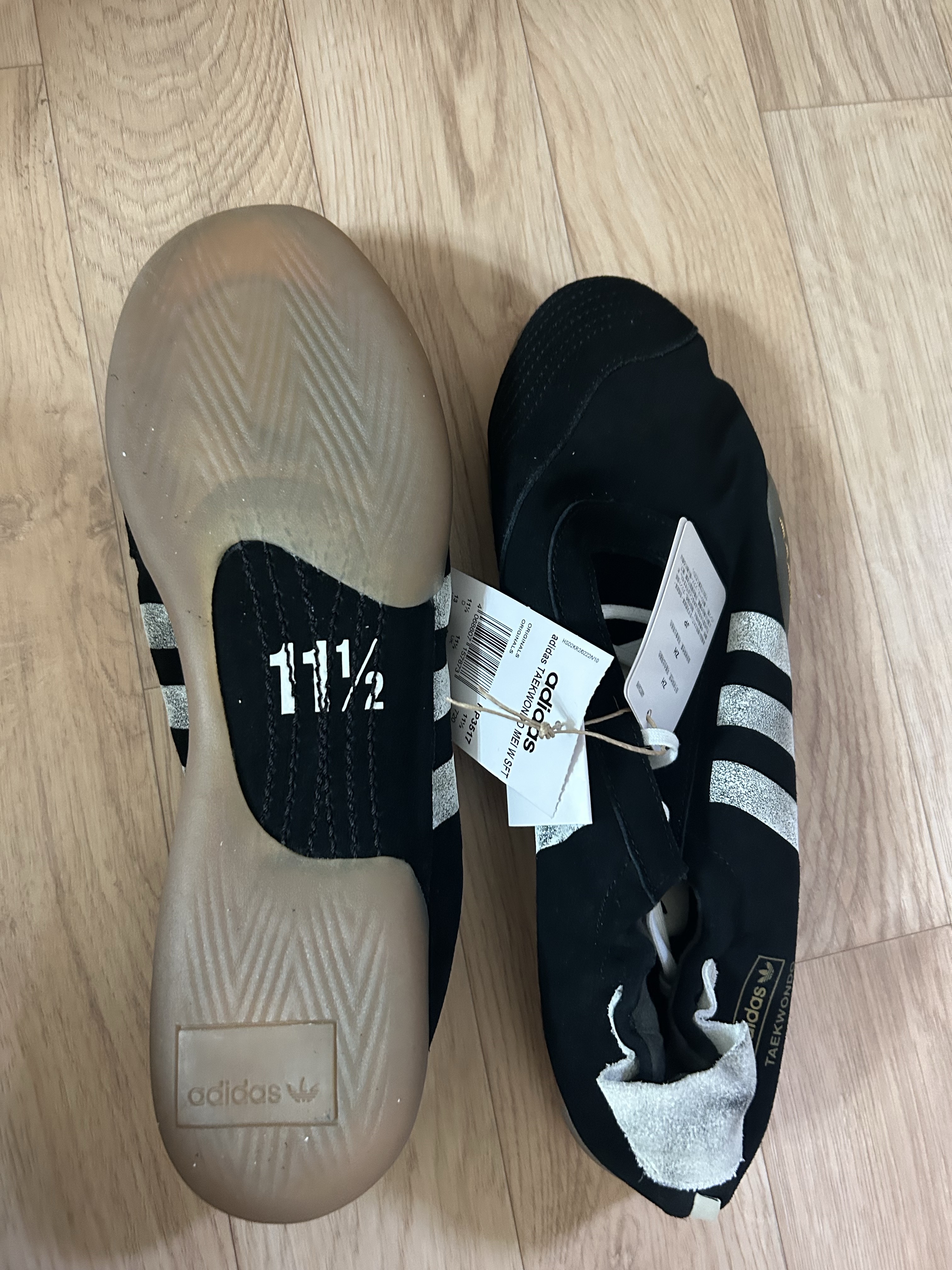 (W) Adidas x Song for the Mute Taekwondo Mei Core Black Cloud White 착용 스타일