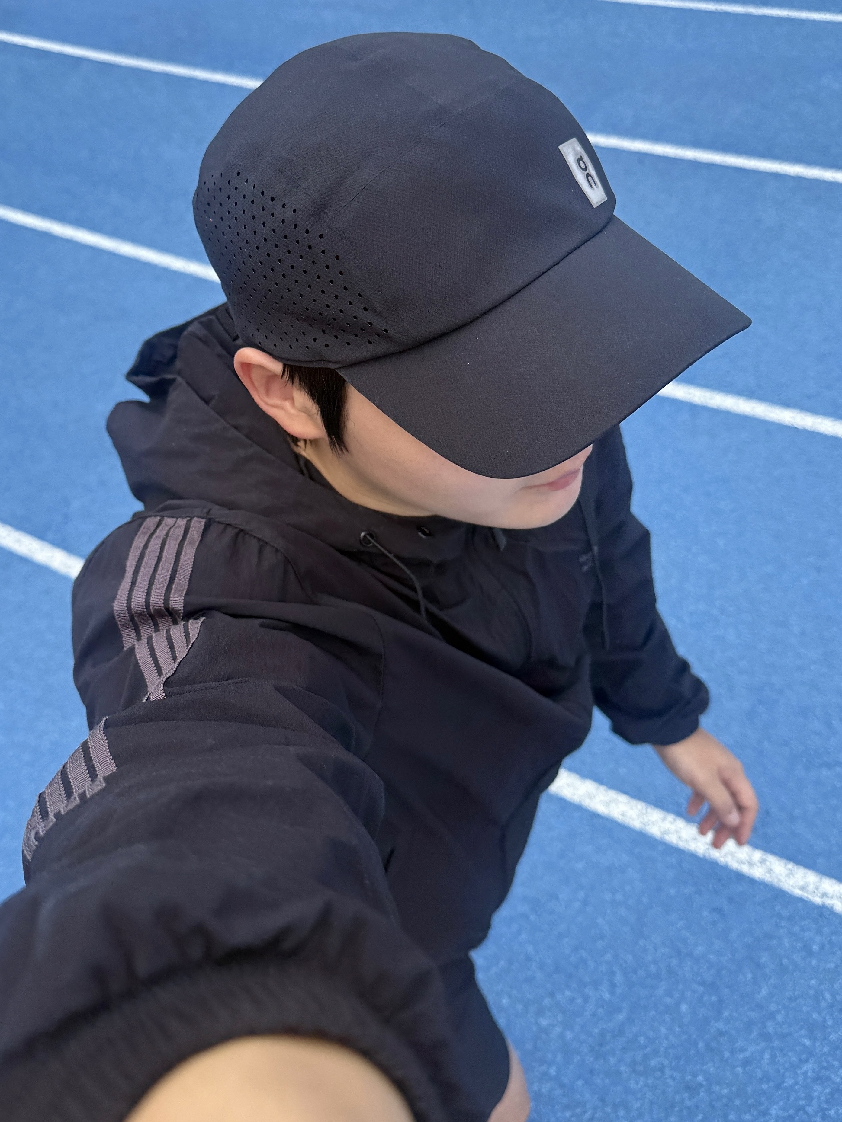 New Balance FuelCell Rebel v4 Blue Laguna Reflection - 2E Wide, Adidas Adizero Essential Running Split Shorts Black - KR Sizing 착용 스타일 - 3