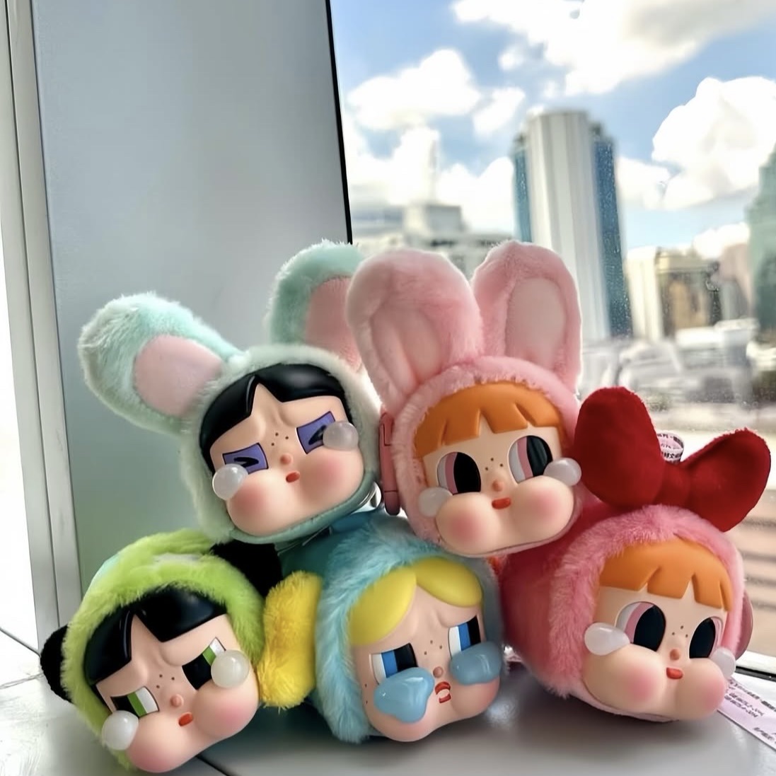 Pop Mart Crybaby x Powerpuff Girls Series Keyring Buttercup (Opened Case), Pop Mart Crybaby x Powerpuff Girls Series Keyring Bunny Blossom (Opened Case) 착용 스타일