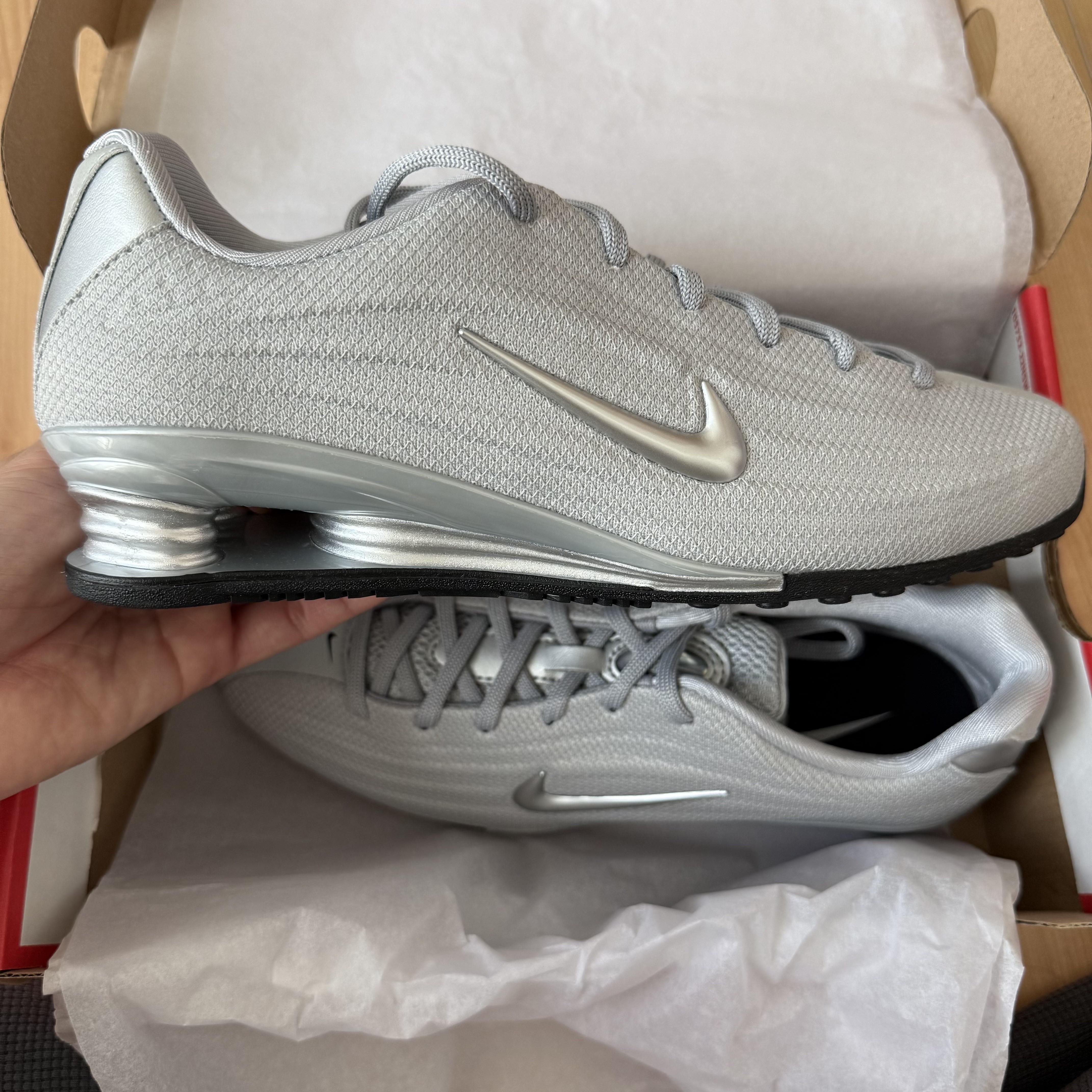 (W) Nike Shox Z Metallic Silver 착용 스타일 - 1