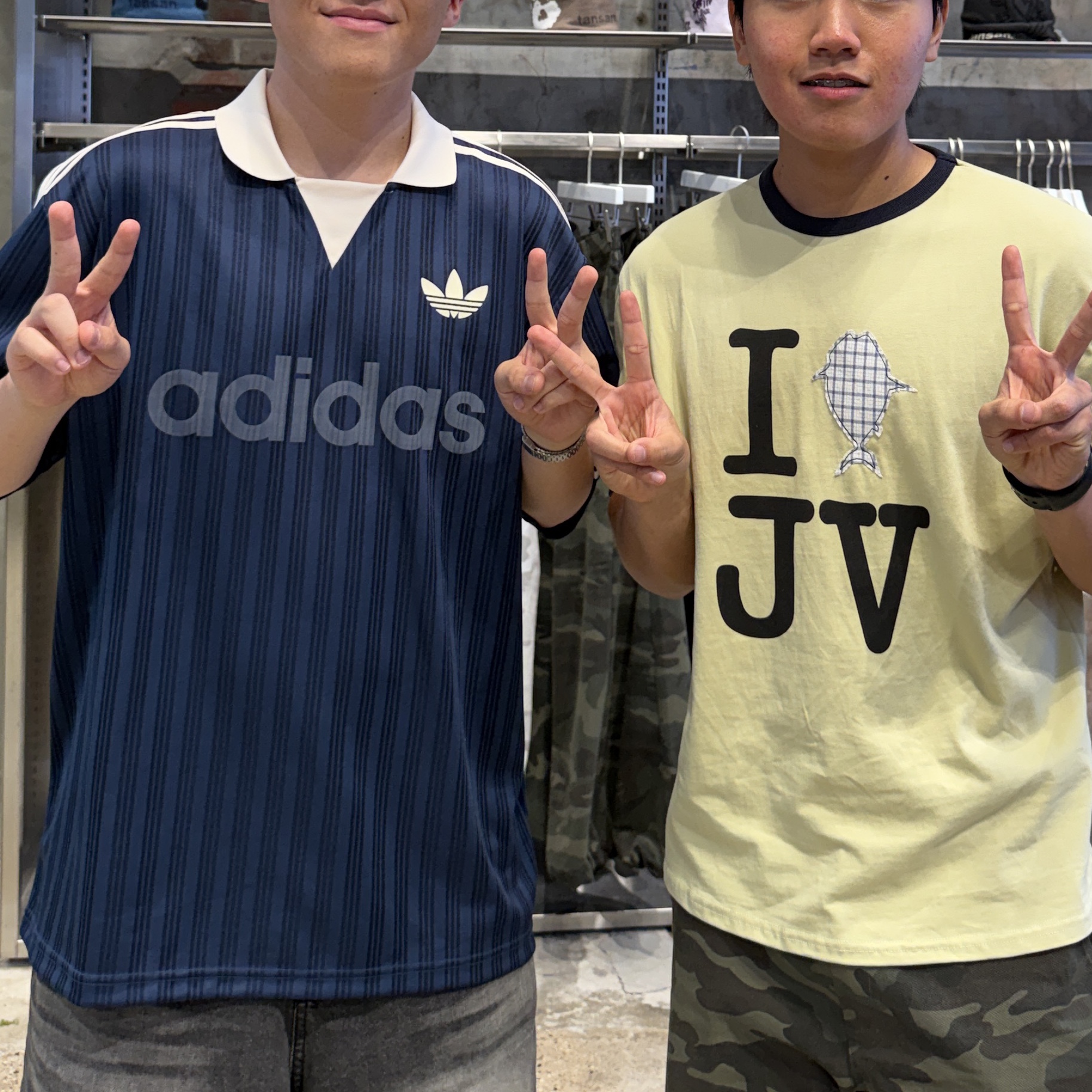 Converse x Ader Error T-Shirt Cloud Dancer, Keen Jasper Rocks SP Men Birch/Black 착용 스타일 - 2