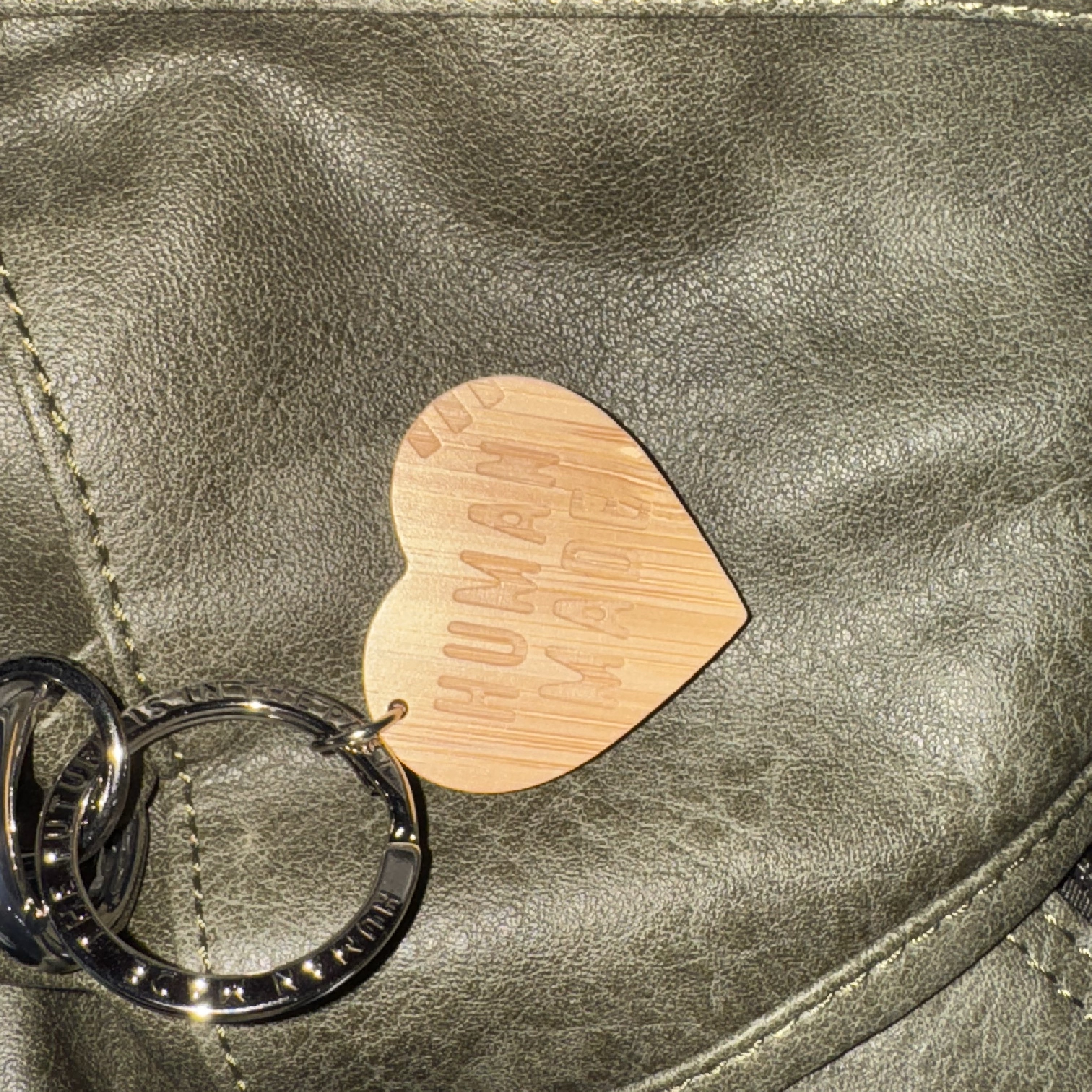 Human Made Heart Bamboo Keyring Beige 착용 스타일