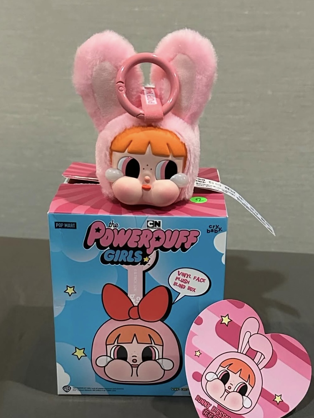 Pop Mart Crybaby x Powerpuff Girls Series Keyring Bunny Blossom (Opened Case) 착용 스타일