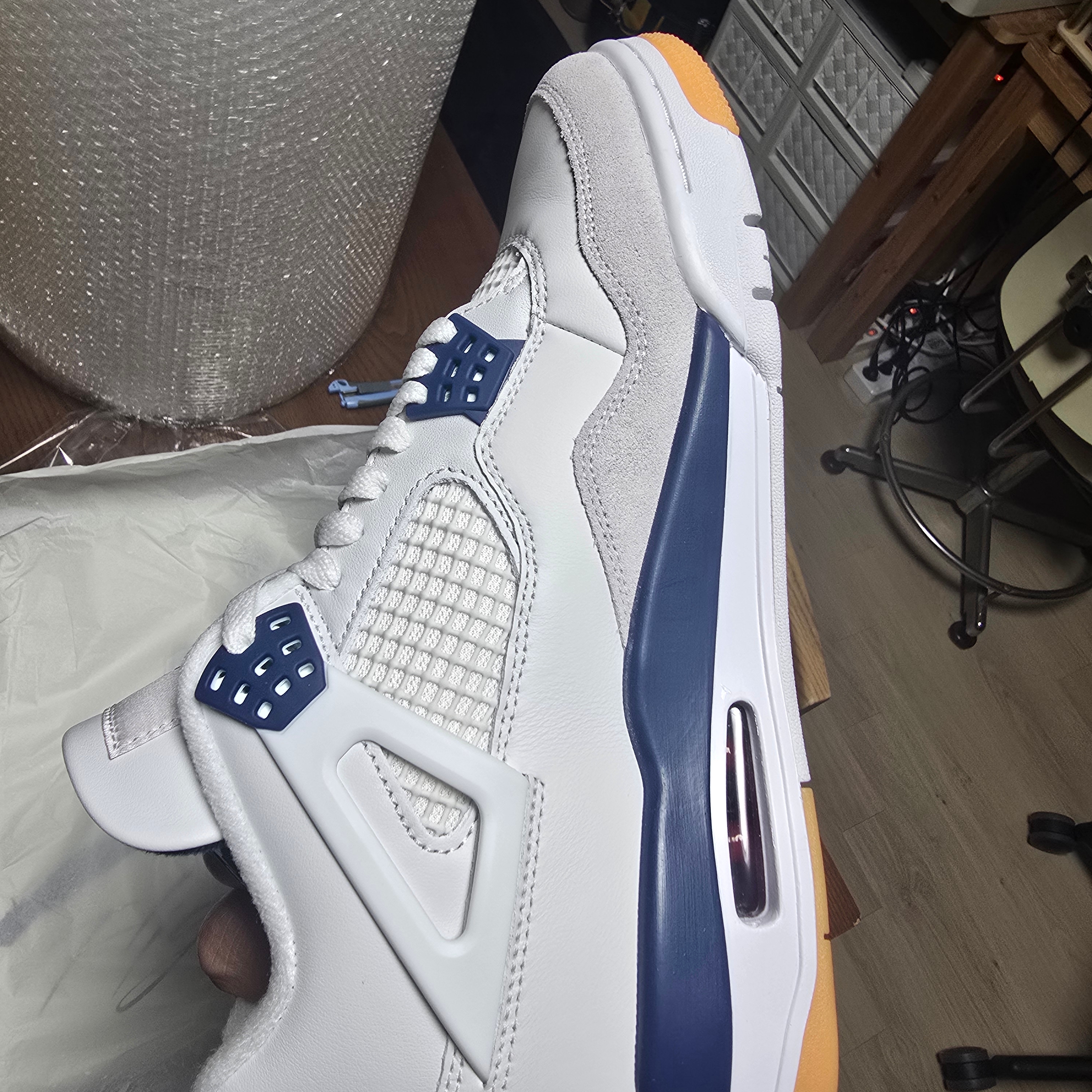 Jordan 4 x Nike SB Retro SP Navy 착용 스타일 - 1