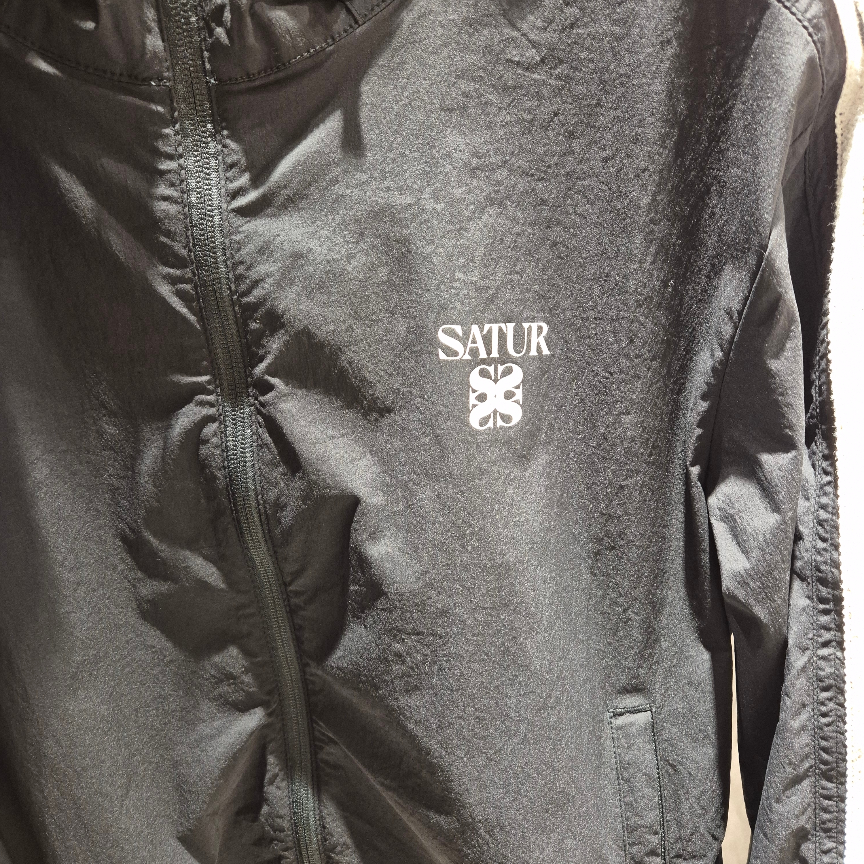 SATUR Lawton All Day Track Zip up Jacket Caviar Black 착용 스타일
