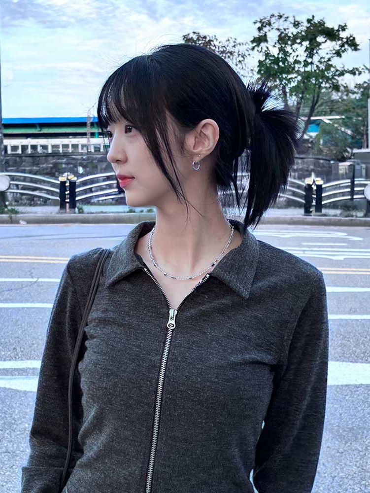 Riomeu Clear Quartz Necklace 착용 스타일