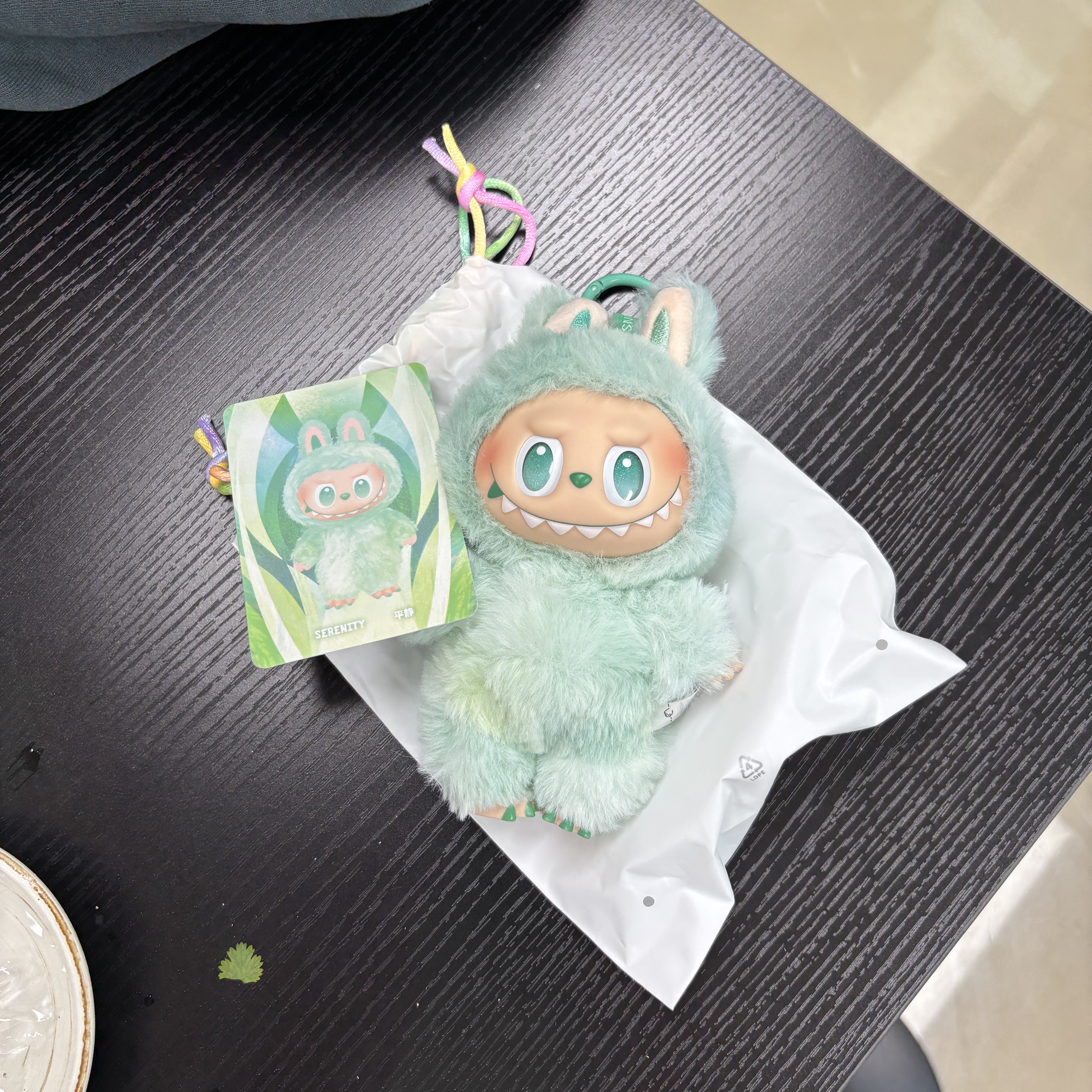 Pop Mart Labubu The Monsters Highlight Series Sealed Case (1 Blind Box) 착용 스타일 - 2