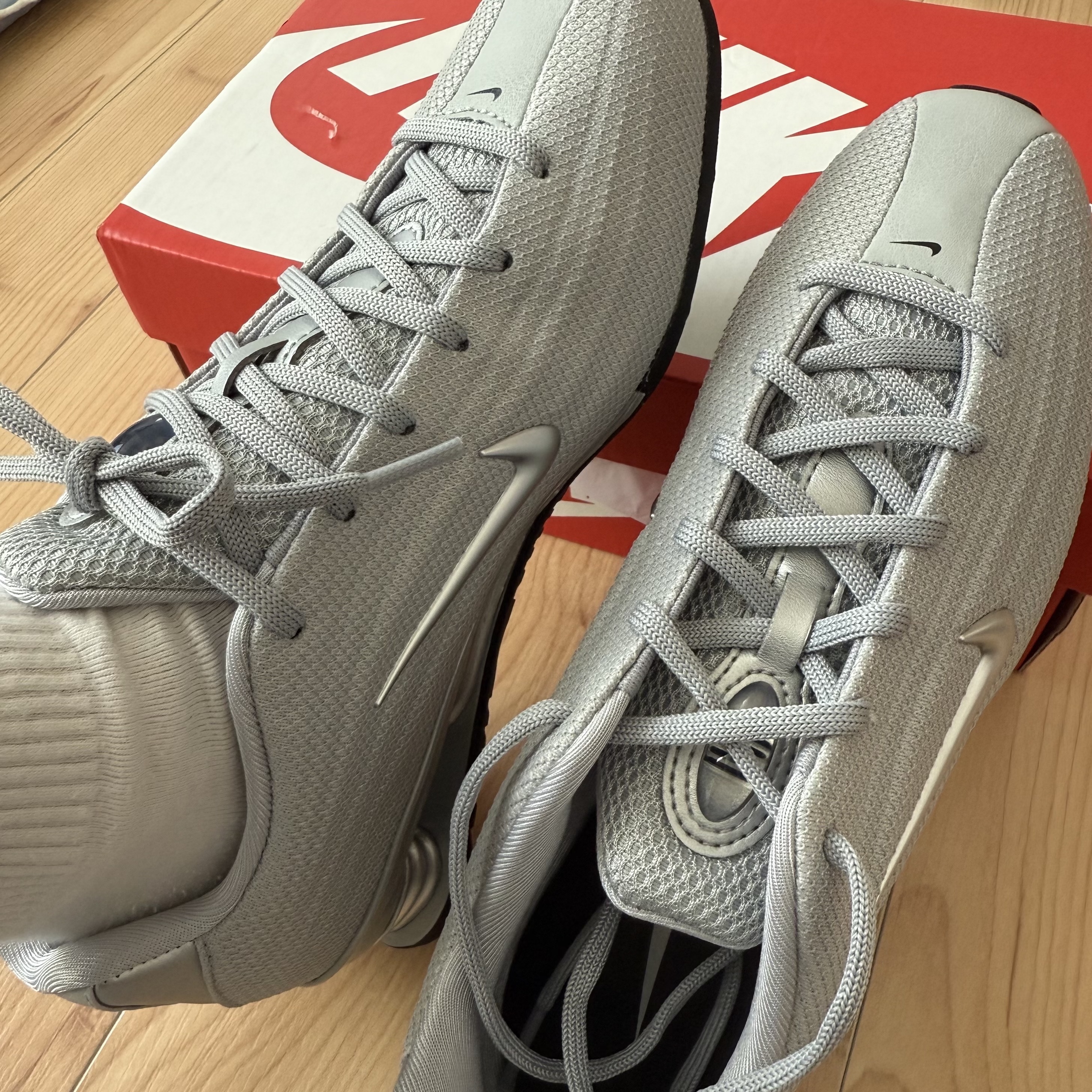 (W) Nike Shox Z Metallic Silver 착용 스타일 - 2