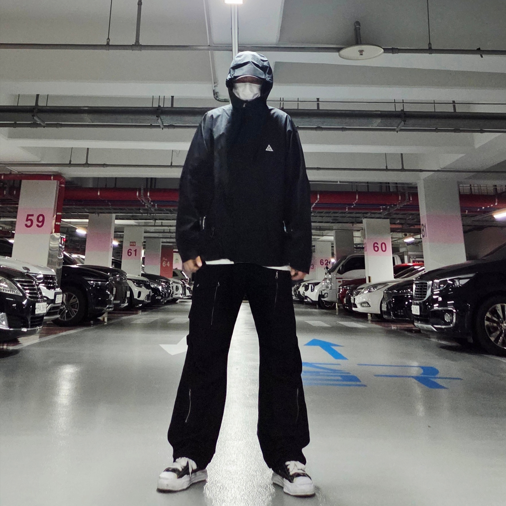 Nike ACG Storm-Fit ADV Cascade Rains Full Zip Jacket Black - Asia, Flavorism Ripstop Parachute Cargo Pants Black 착용 스타일 - 2