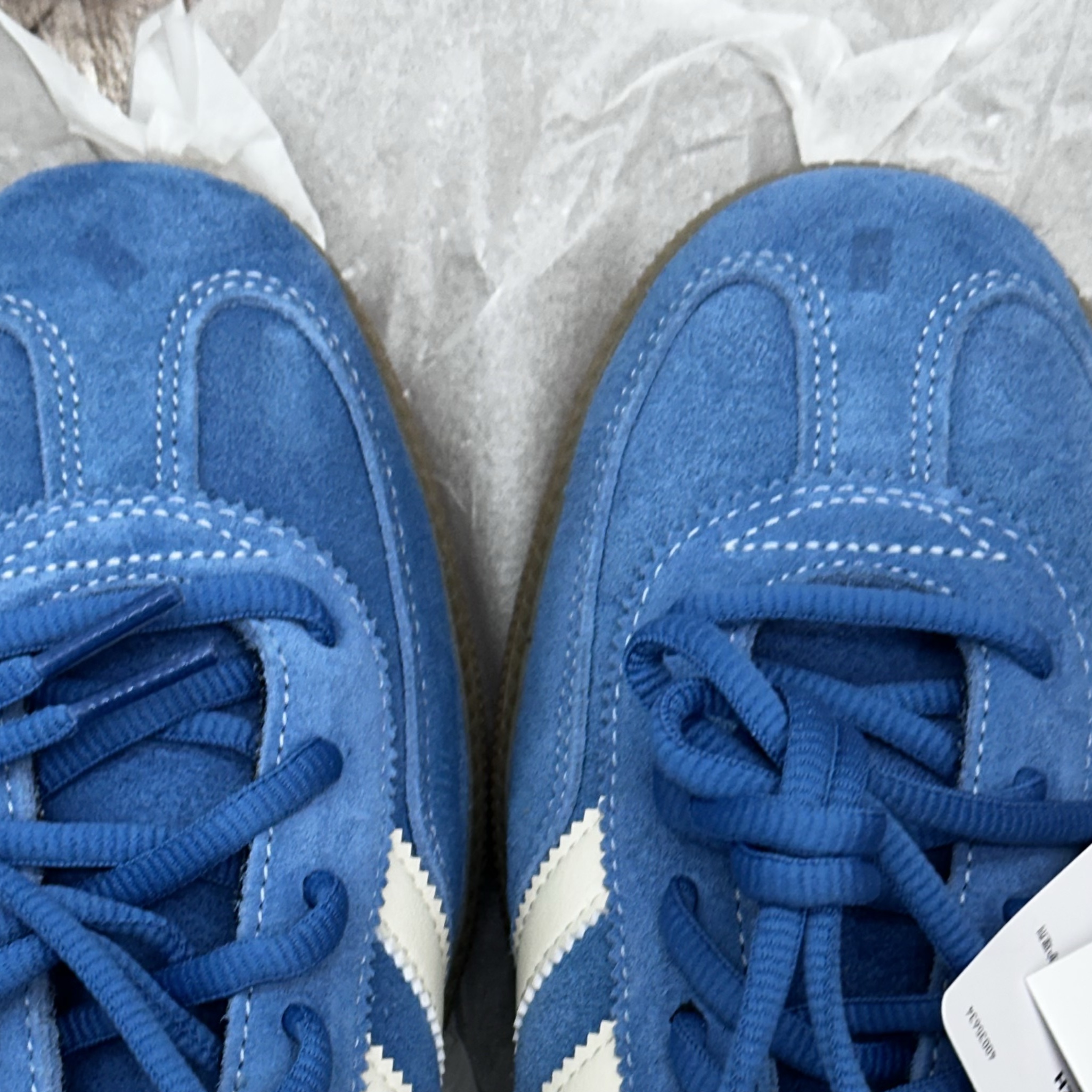 Adidas Spezial Handball Core Blue Cream White 착용 스타일 - 1