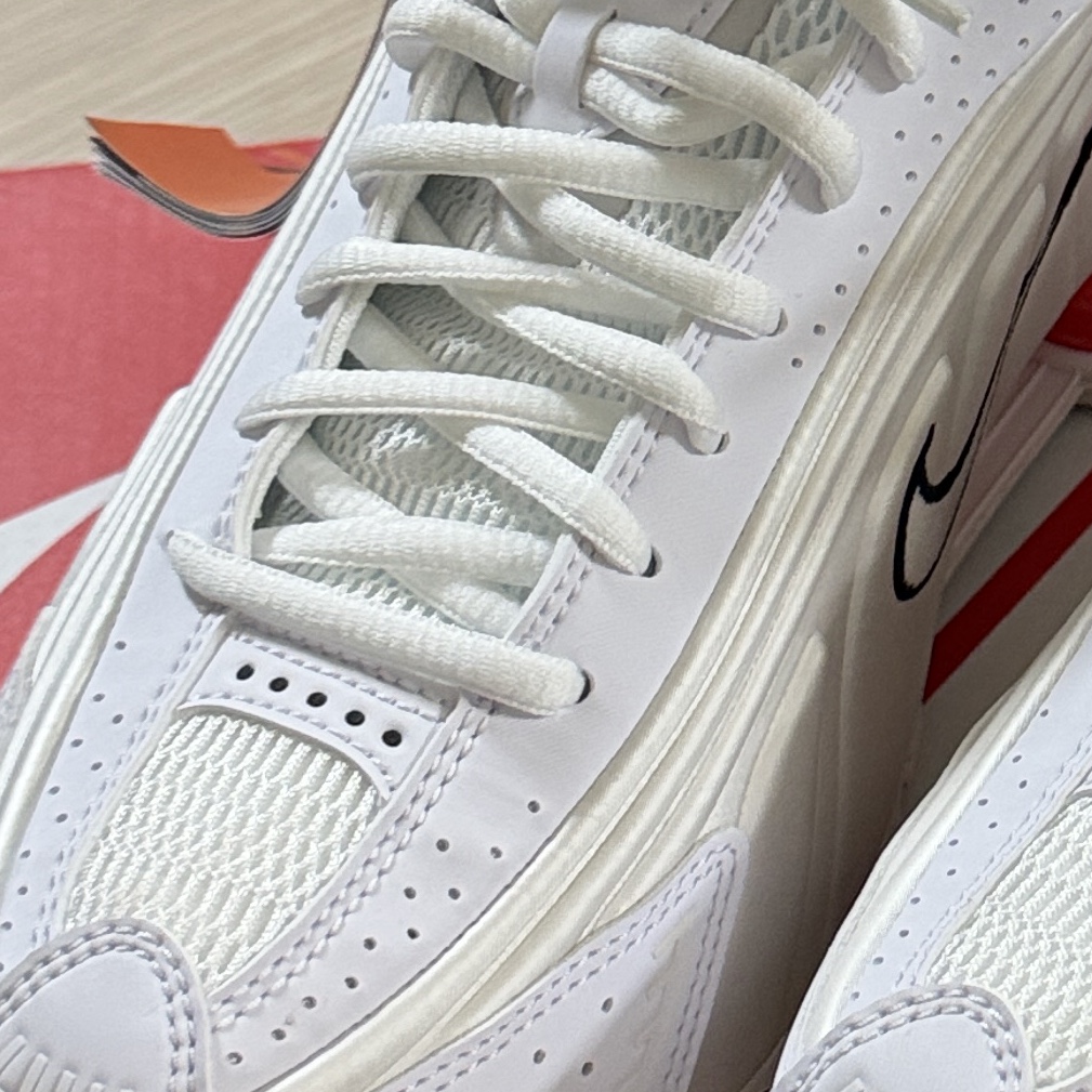(W) Nike Shox R4 White Phantom 착용 스타일