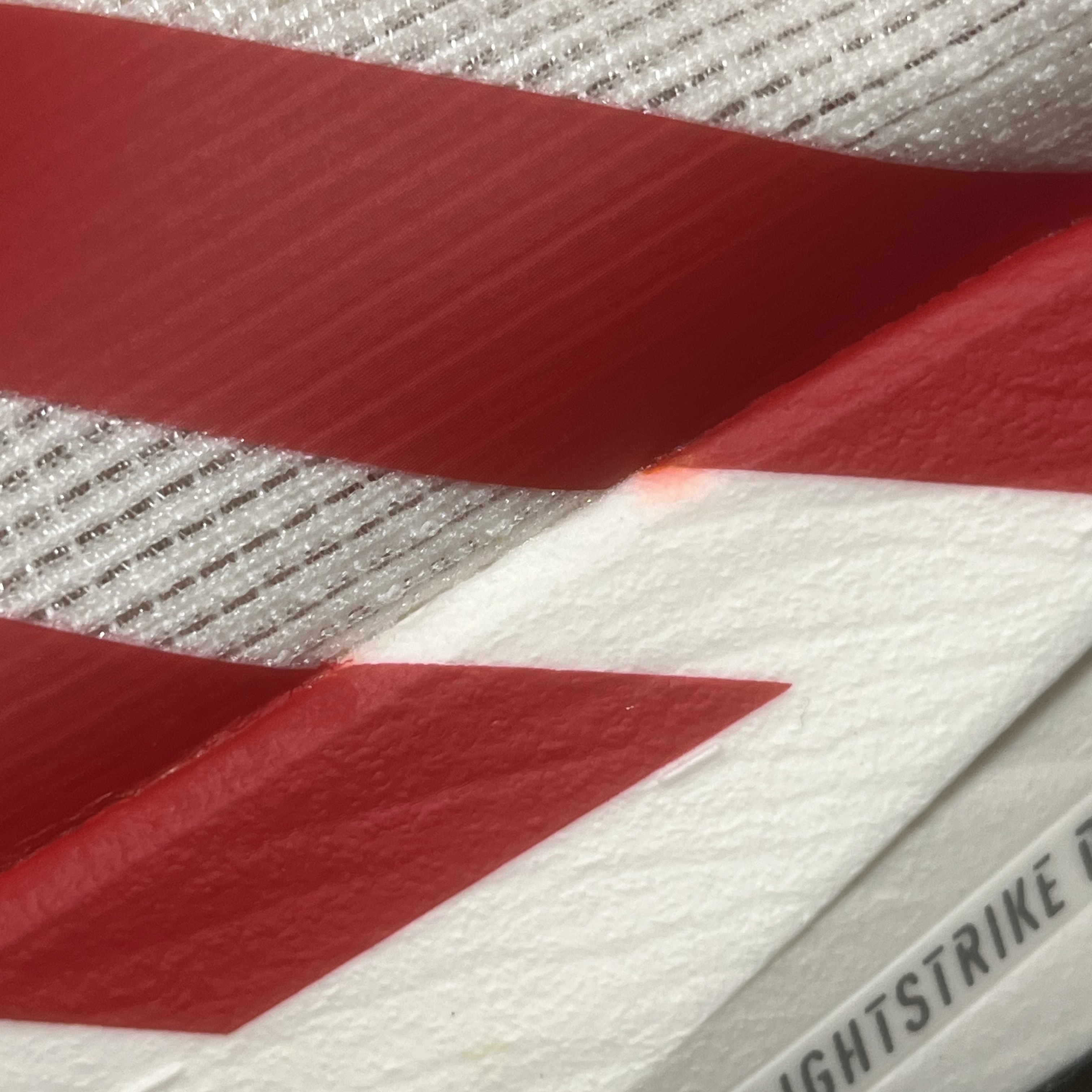 Adidas Adizero EVO SL Off White Better Scarlet 착용 스타일 - 1