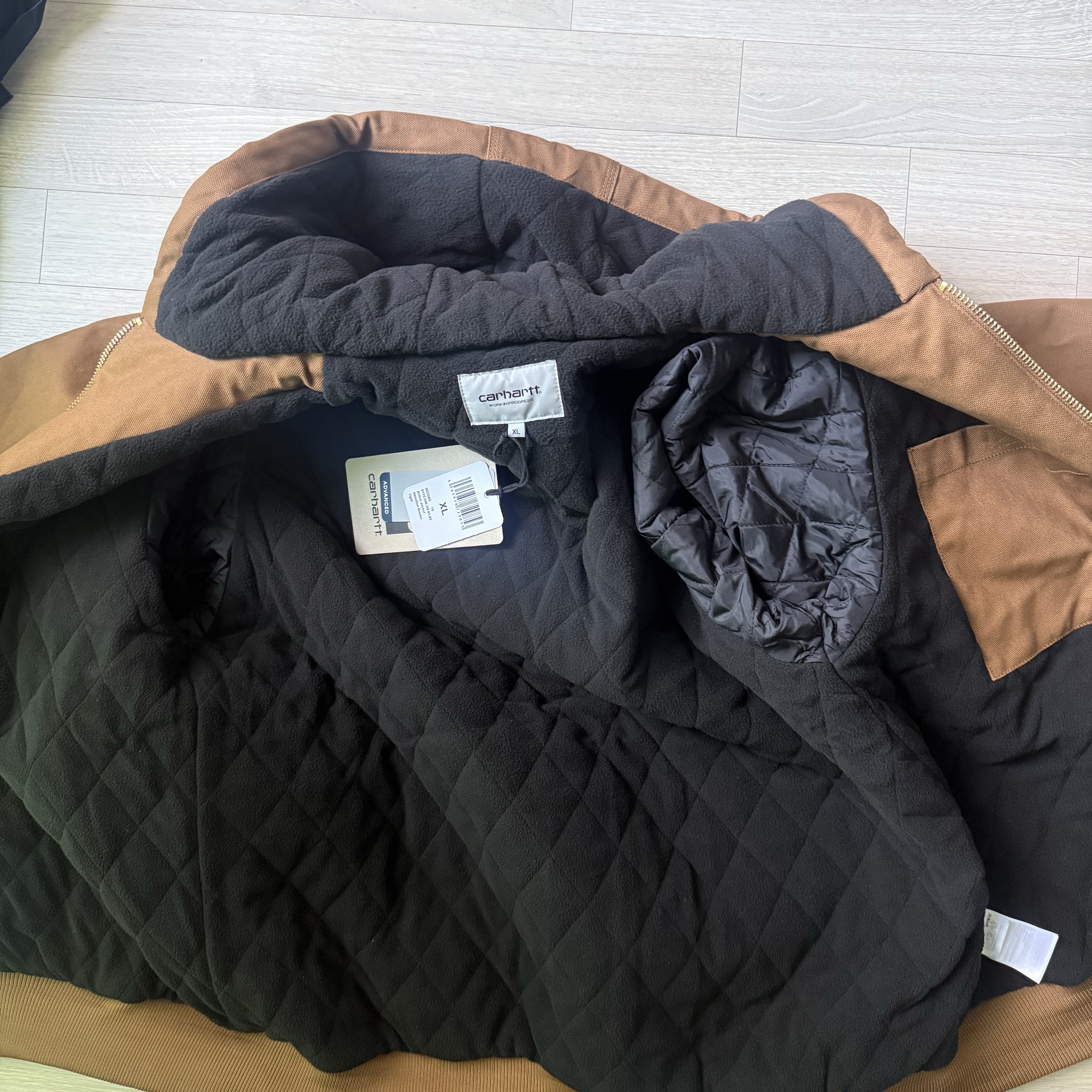 Carhartt WIP Active Jacket Hamilton Brown Rigid - Winter 착용 스타일 - 4