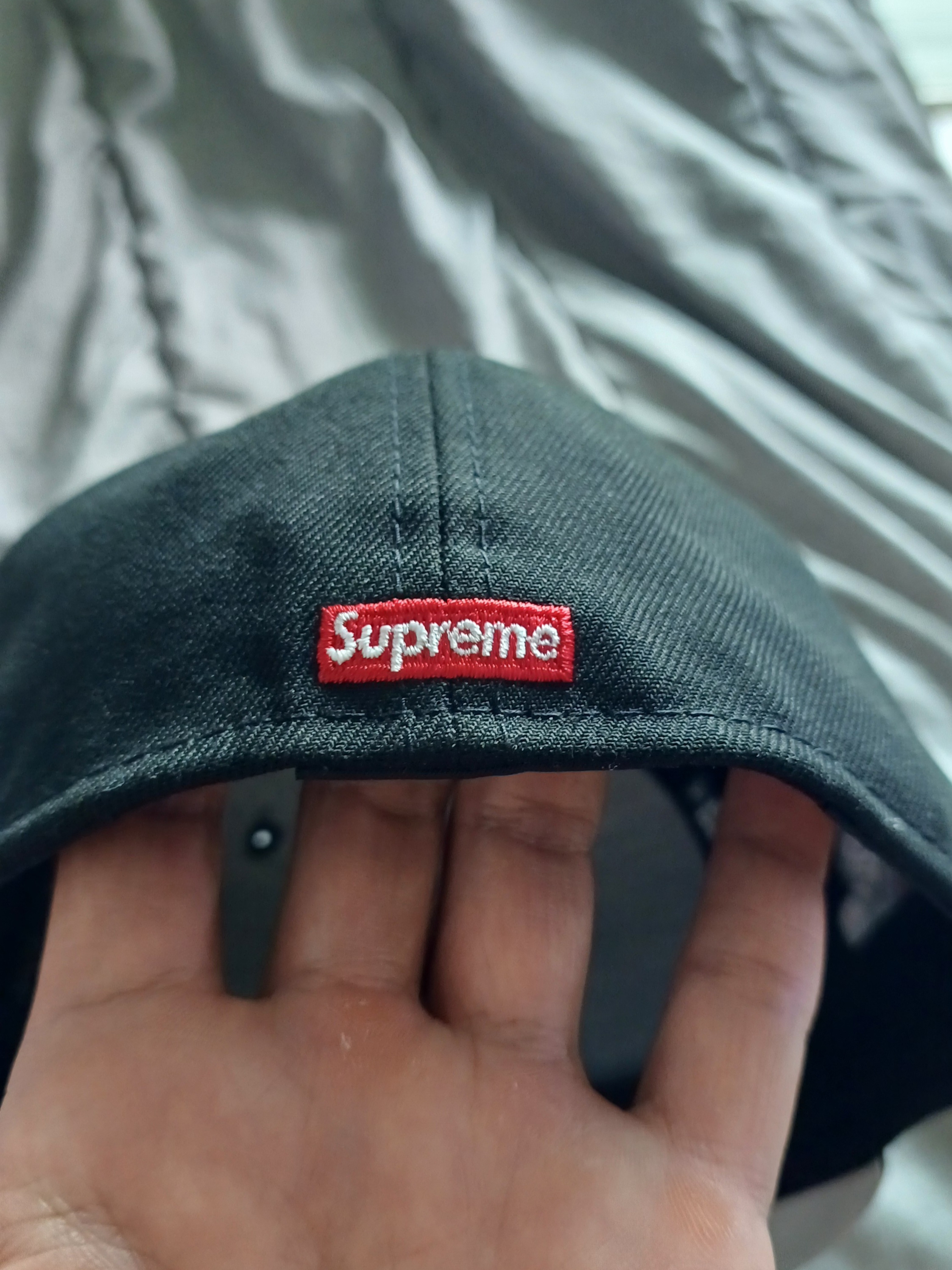 Supreme Reaper S Logo New Era Black - 25FW 착용 스타일 - 3