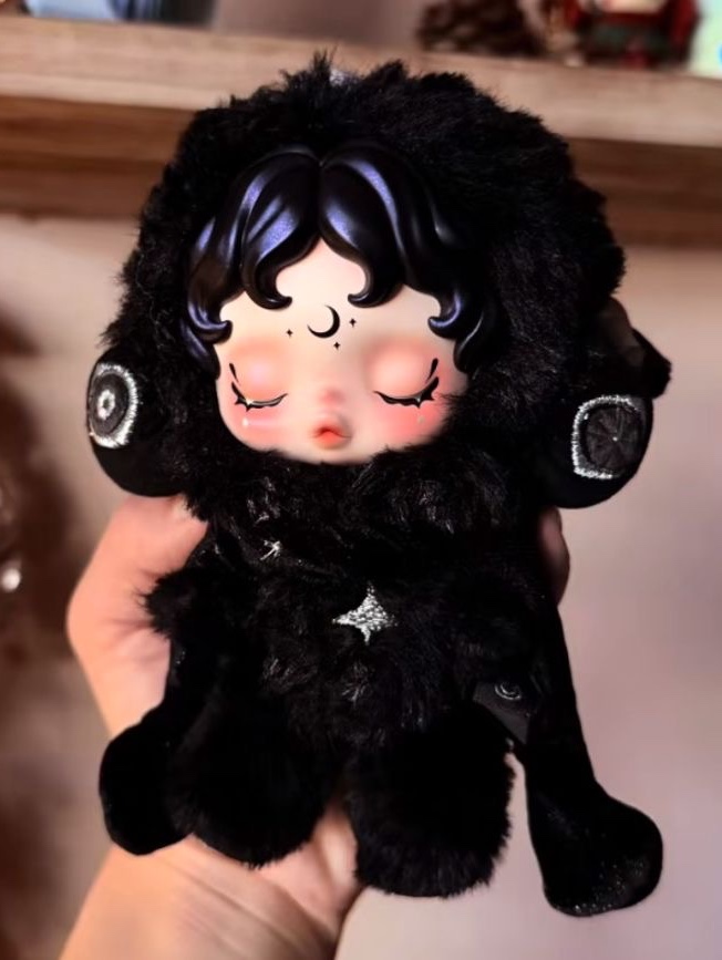 Pop Mart Skullpanda You Found Me ! Series Plush Doll Pendant Darkness (Opened Case) 착용 스타일