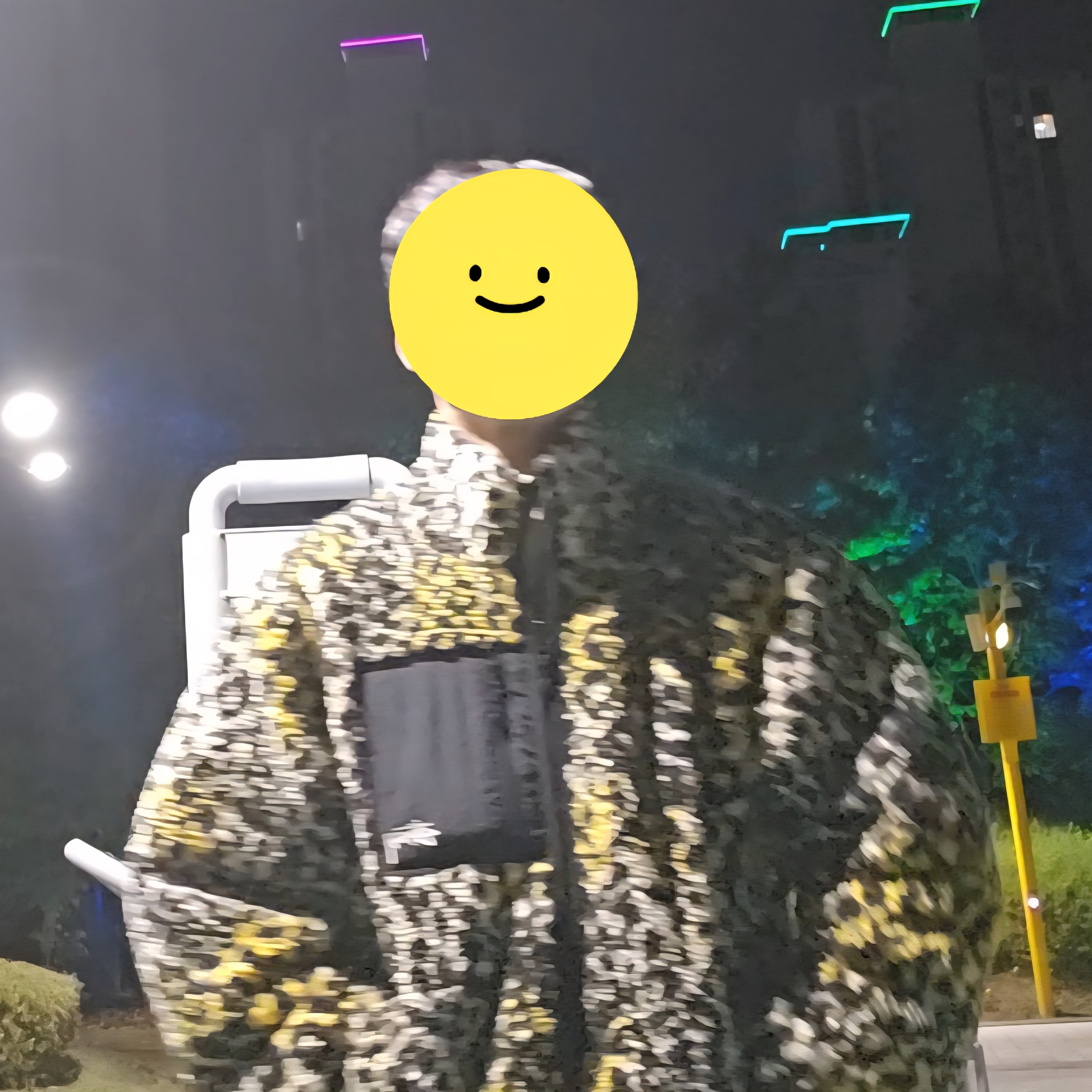 Supreme Satin Applique Sweatpant Black - 25FW, Stussy Sherpa Reversible Jacket Yellow Leopard 착용 스타일 - 2