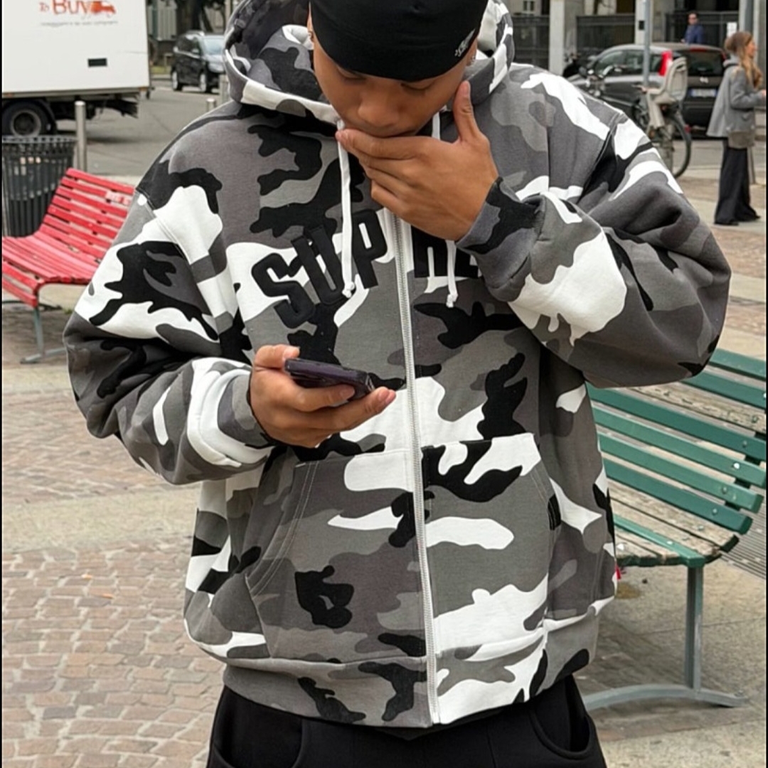 Supreme Arc Thermal Lined Zip Up Hooded Sweatshirt Snow Camo - 25FW 착용 스타일