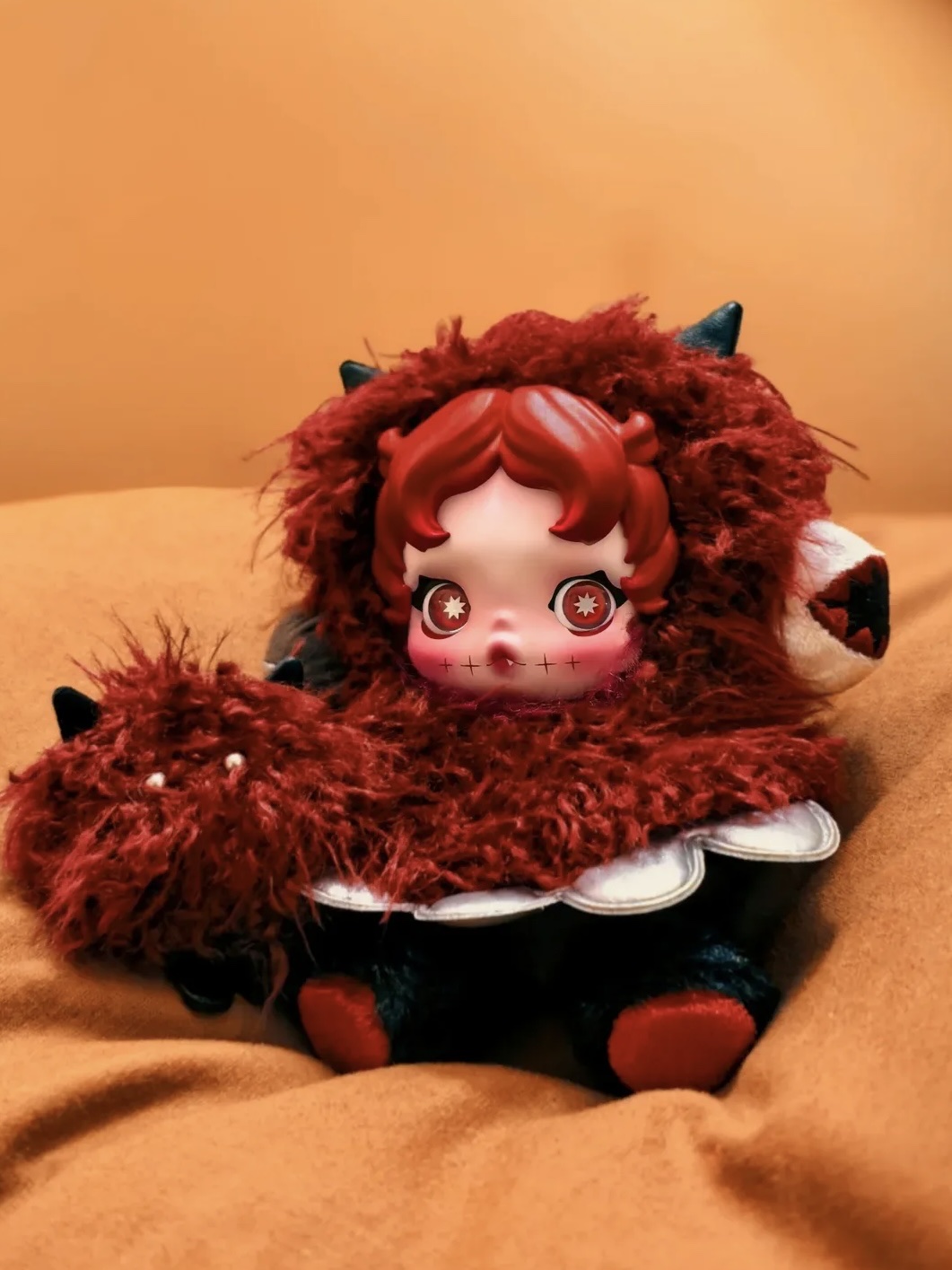 Pop Mart Skullpanda You Found Me ! Series Plush Doll Pendant Chomp (Opened Case) 착용 스타일