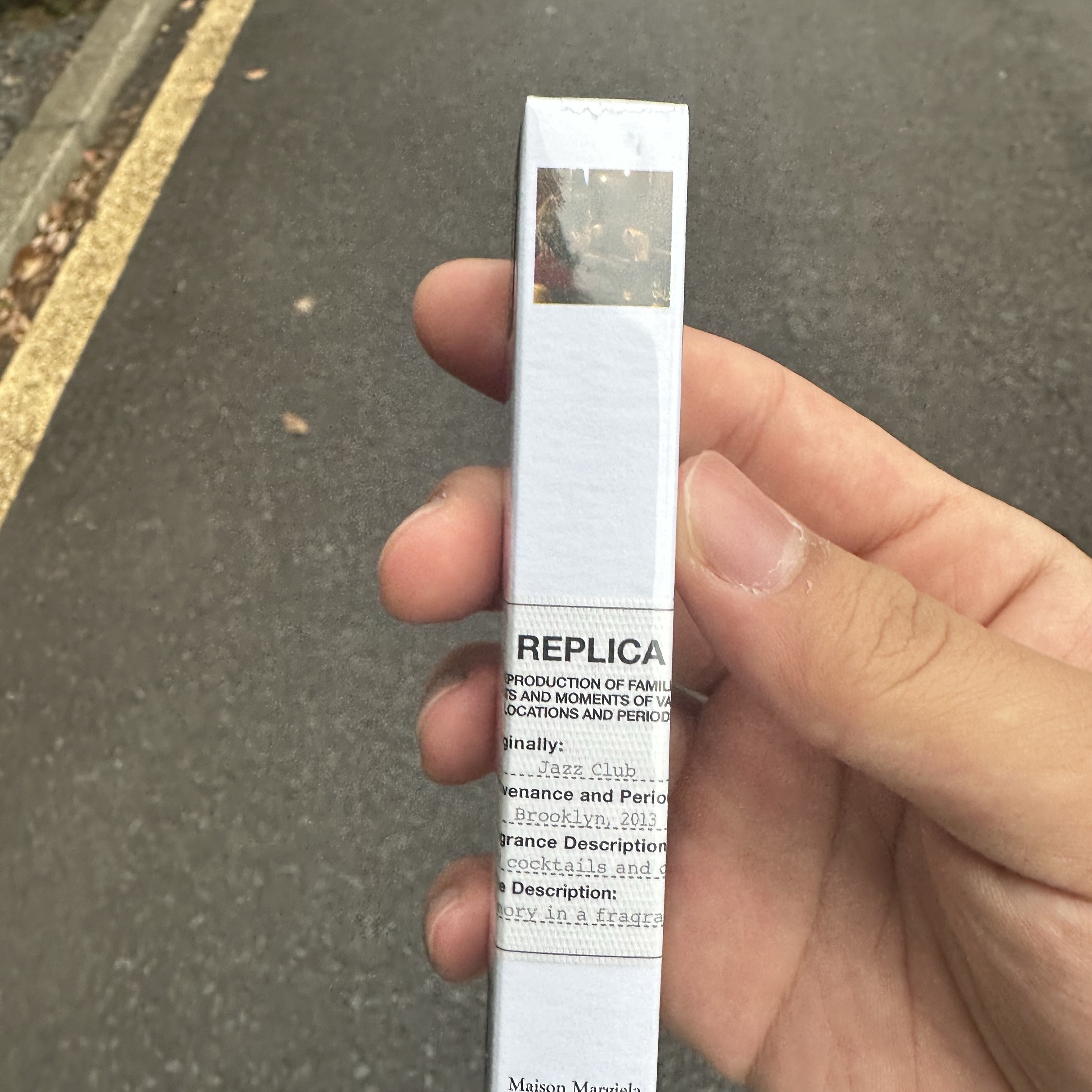 Maison Margiela Replica Jazz Club Eau De Toilette 10ml 착용 스타일 - 1