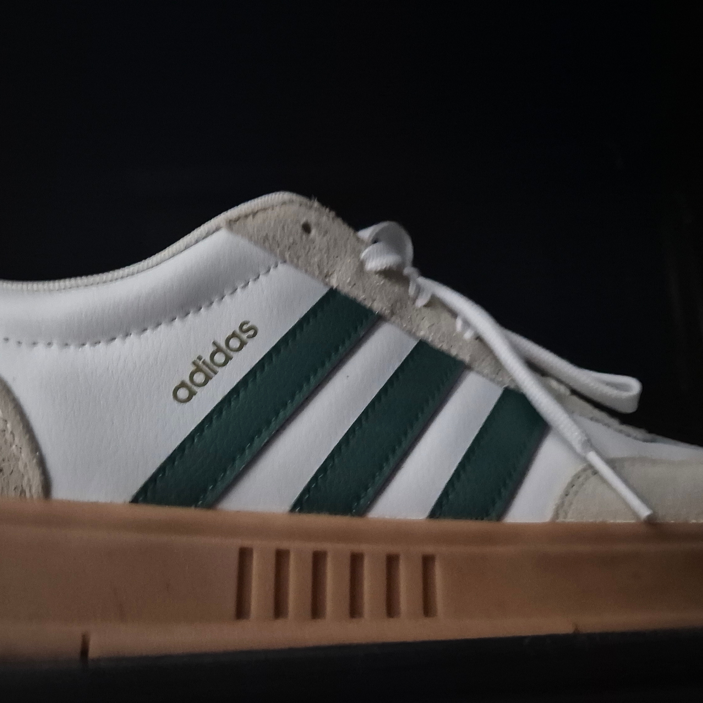Adidas Gradas Collegiate Green 착용 스타일