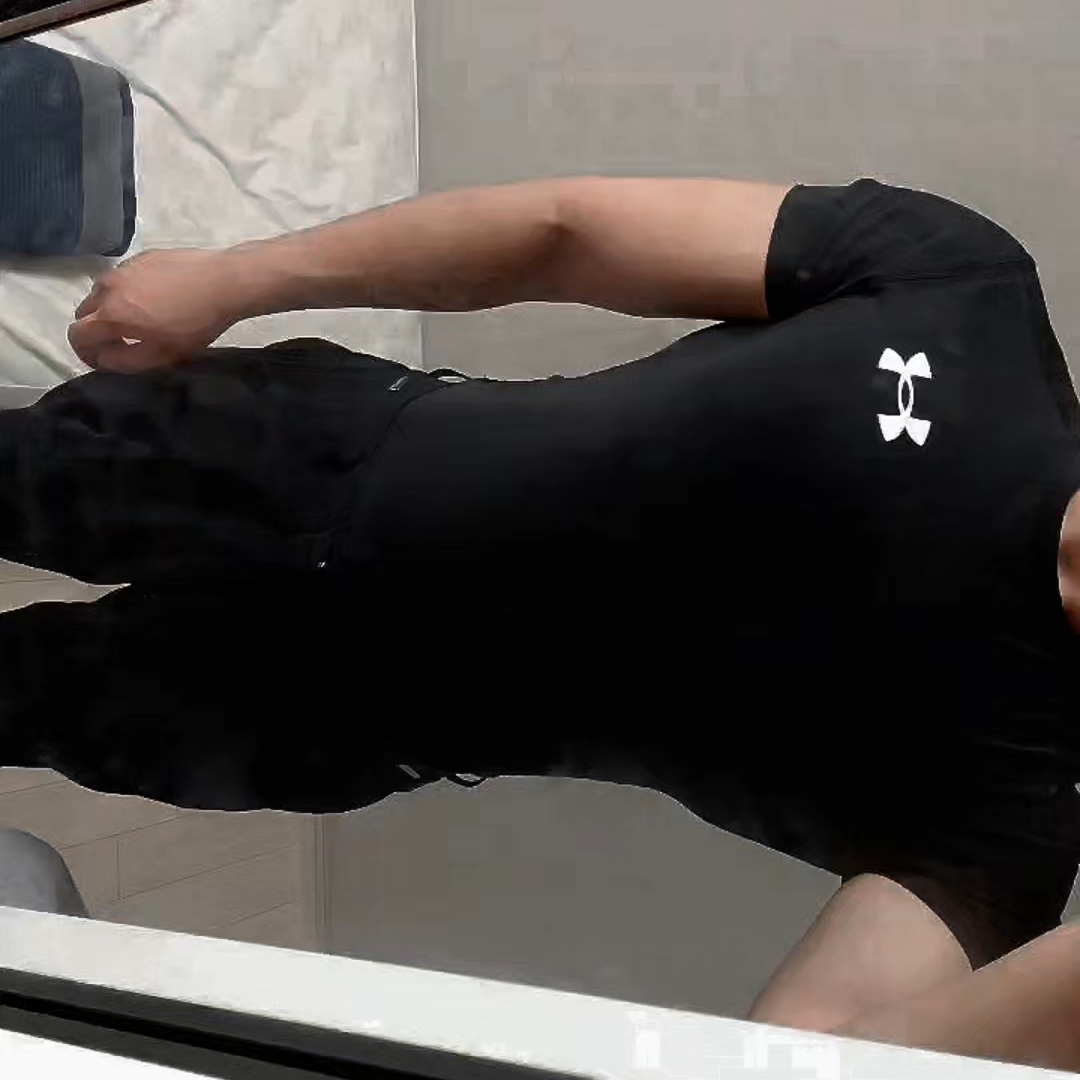 Under Armour HeatGear T-Shirt Black 착용 스타일