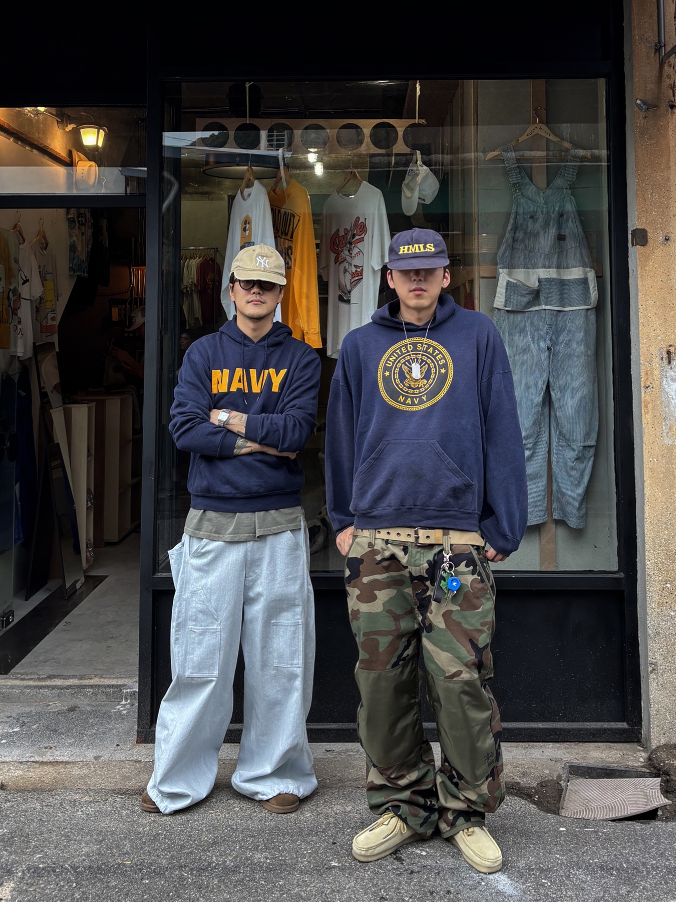 Hommless HMLS  Vintage 5 Panel Hat Navy, Stussy Utility Pants Woodland Camo 착용 스타일 - 2