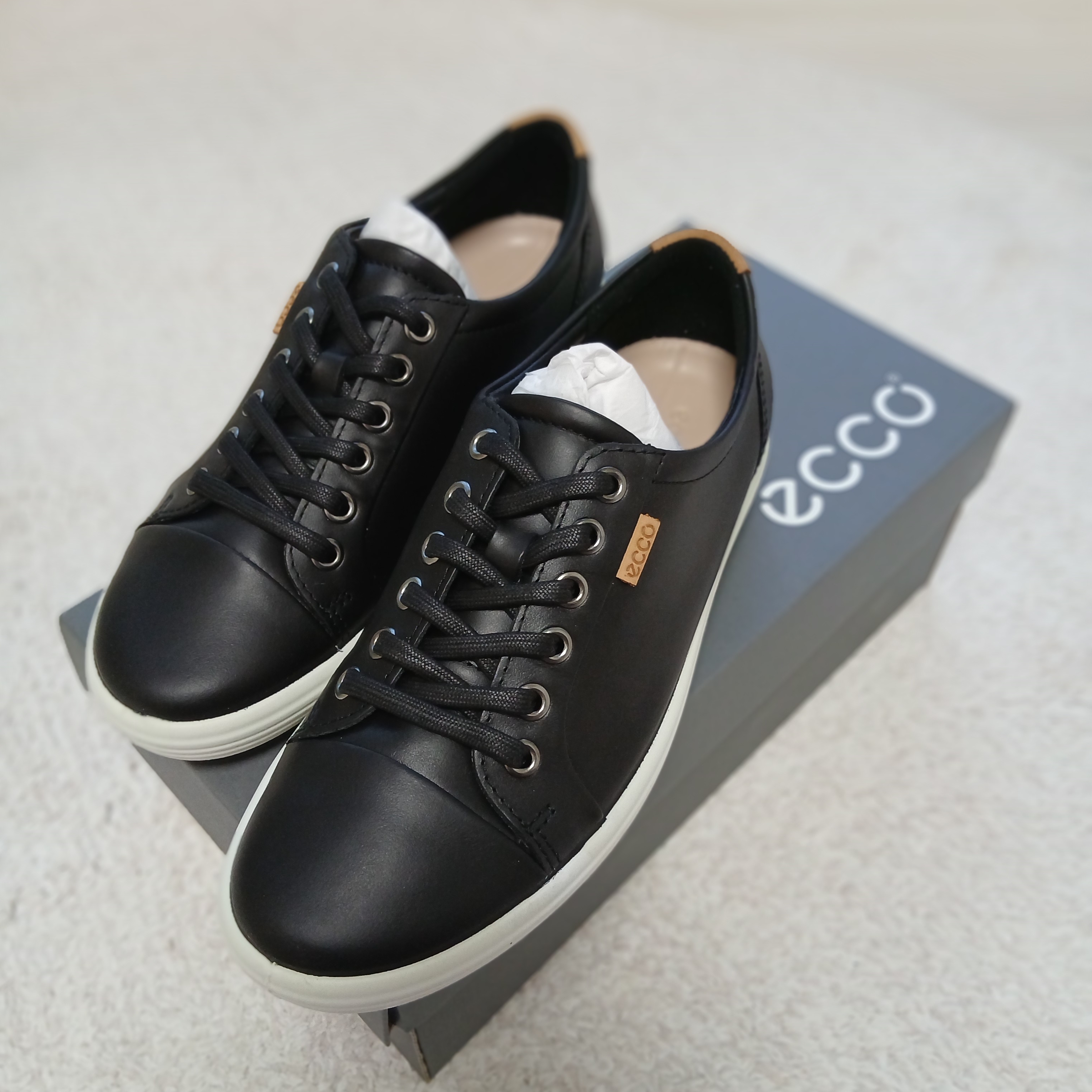 (W) Ecco Soft 7 Shoes Black 착용 스타일 - 8
