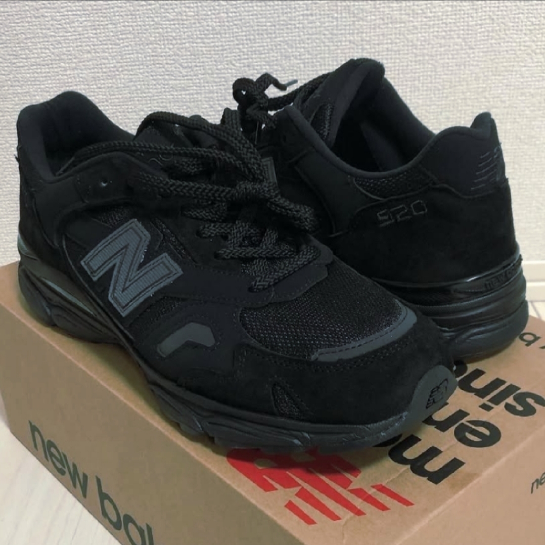 New Balance 920 Made in UK Triple Black 착용 스타일