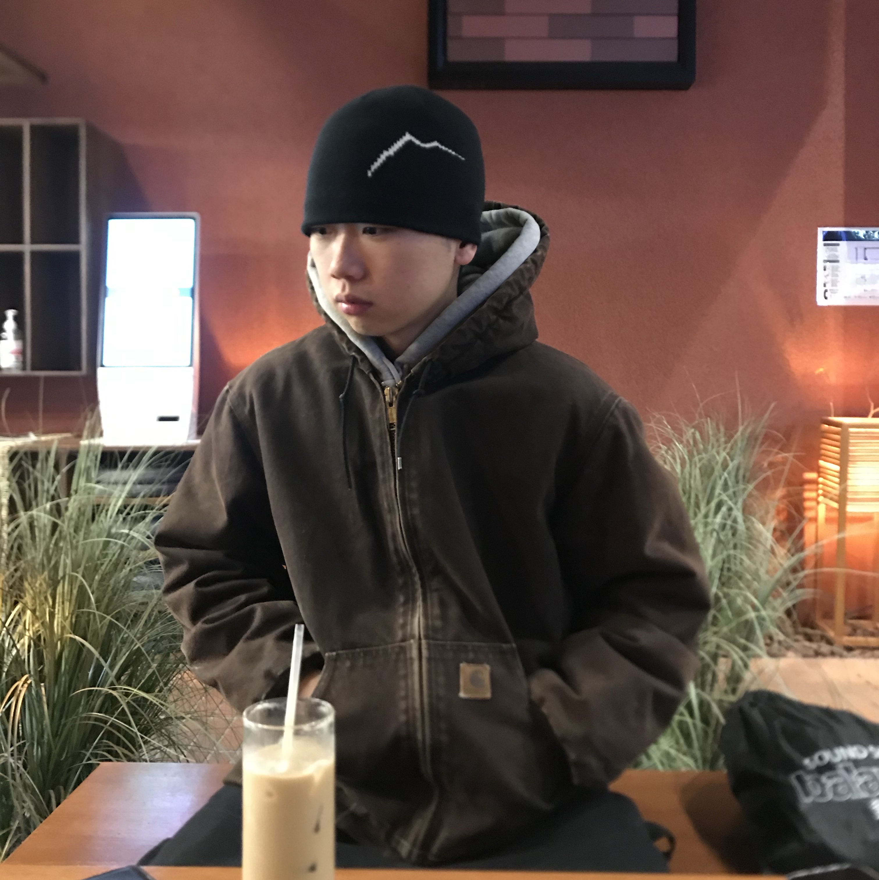 Cayl Logo Short Beanie Black, Carhartt WIP Maitland Denim OG Active Jacket Black Stone Washed 착용 스타일