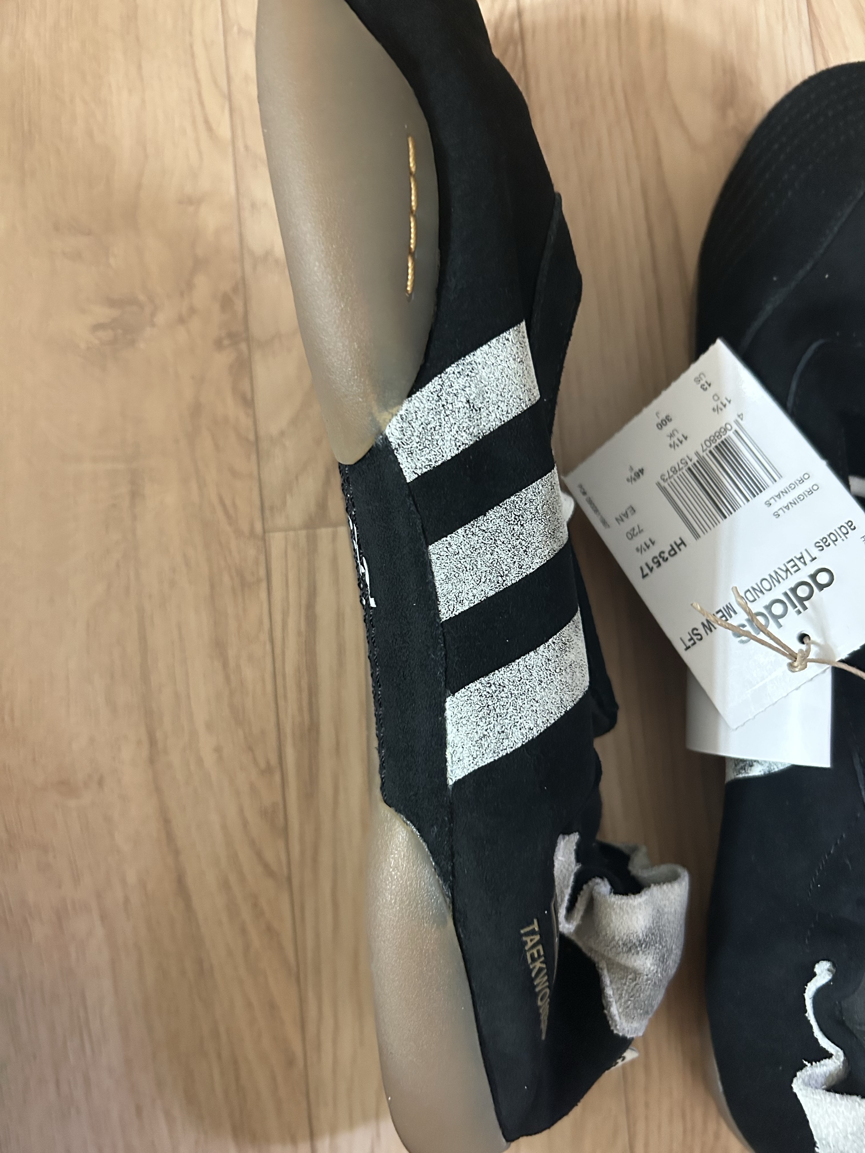 (W) Adidas x Song for the Mute Taekwondo Mei Core Black Cloud White 착용 스타일