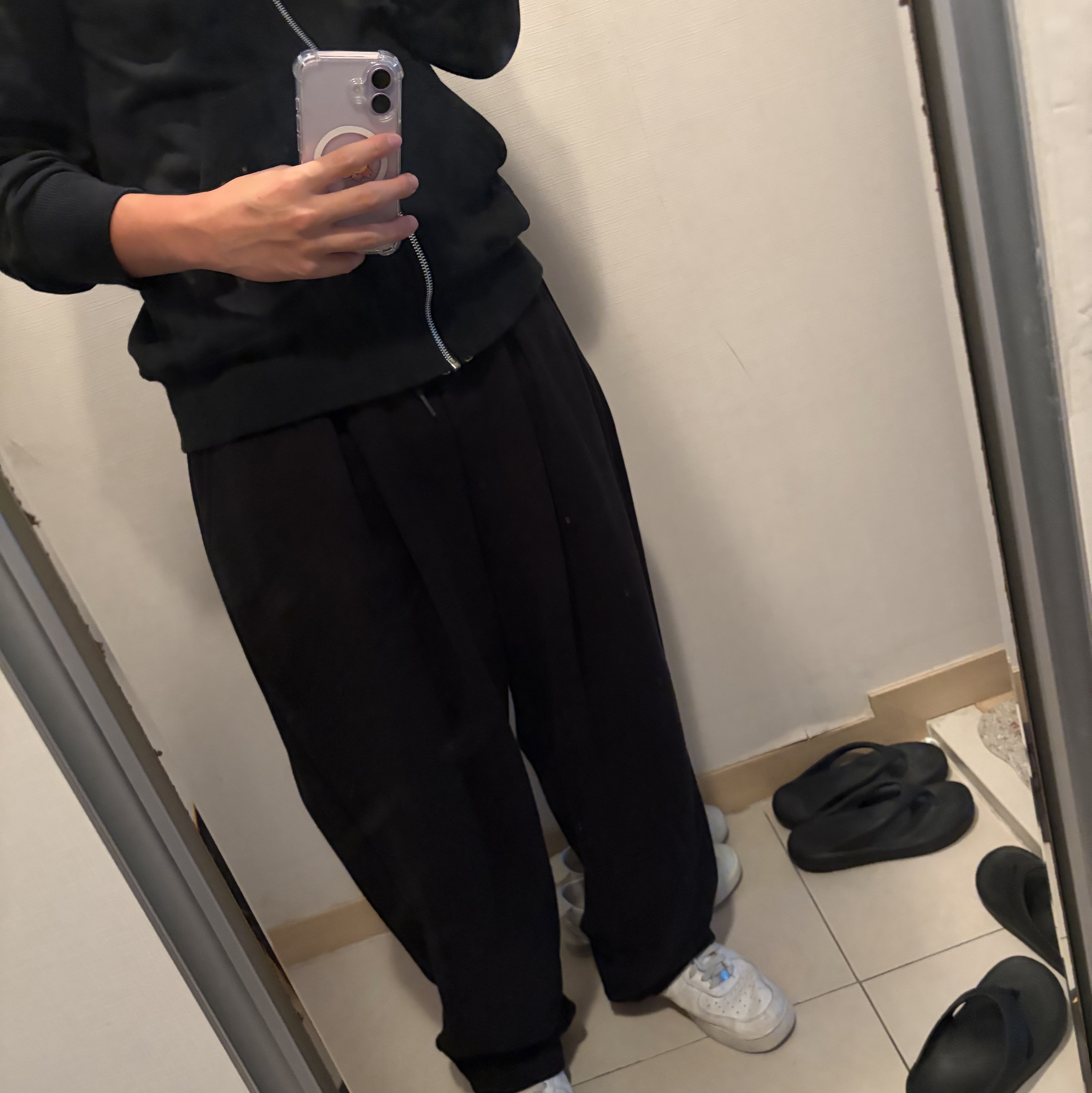 Nike Brasilia 9.5 Training Gym Sack 18L Black, Nike NSW Classic Full Zip Hoodie Black - Asia 착용 스타일 - 2