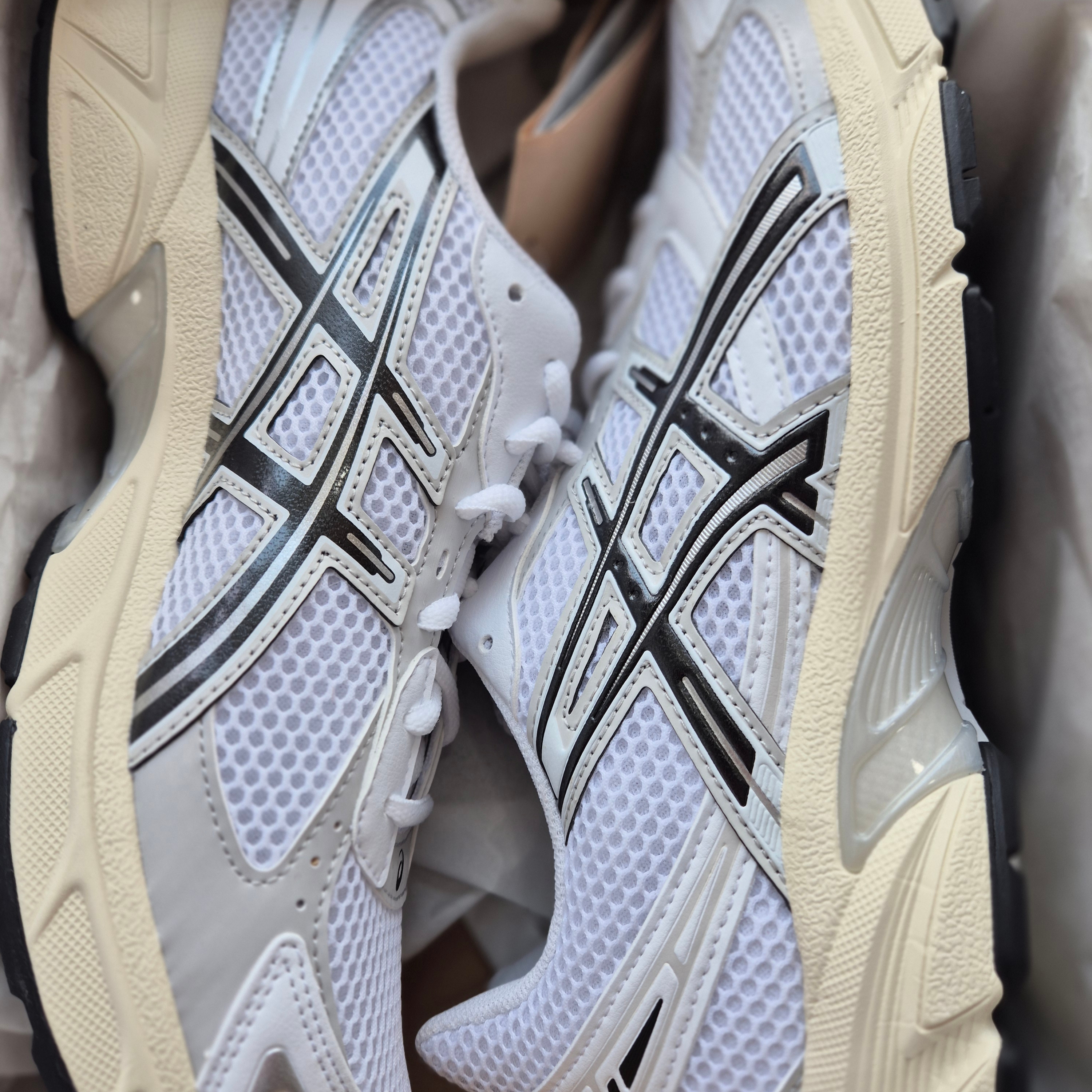 Asics Gel-1130 White Cloud Grey 착용 스타일