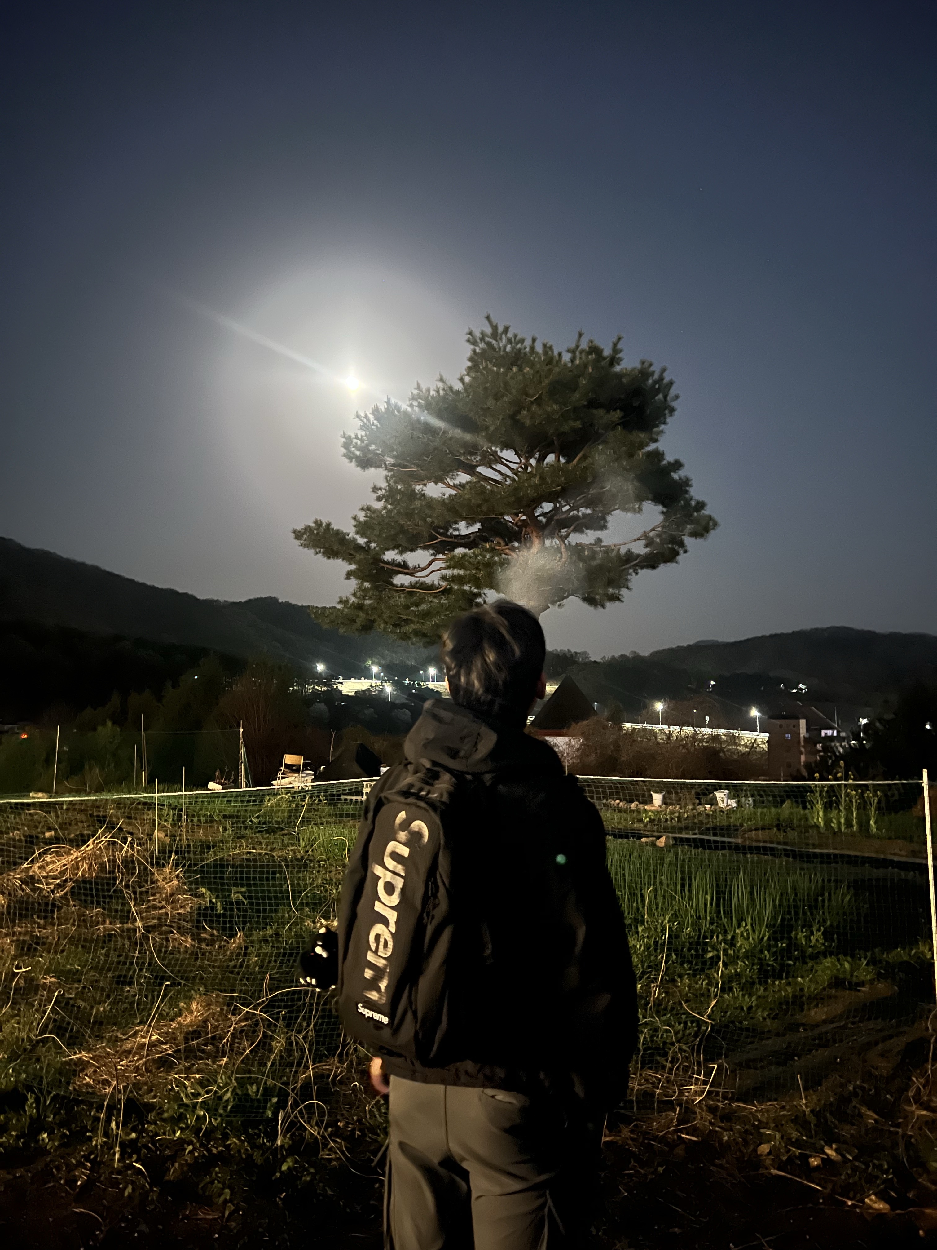 Supreme x Nike Jewel Reversible Ripstop Anorak Black - 20FW, Supreme Backpack Black - 24SS 착용 스타일