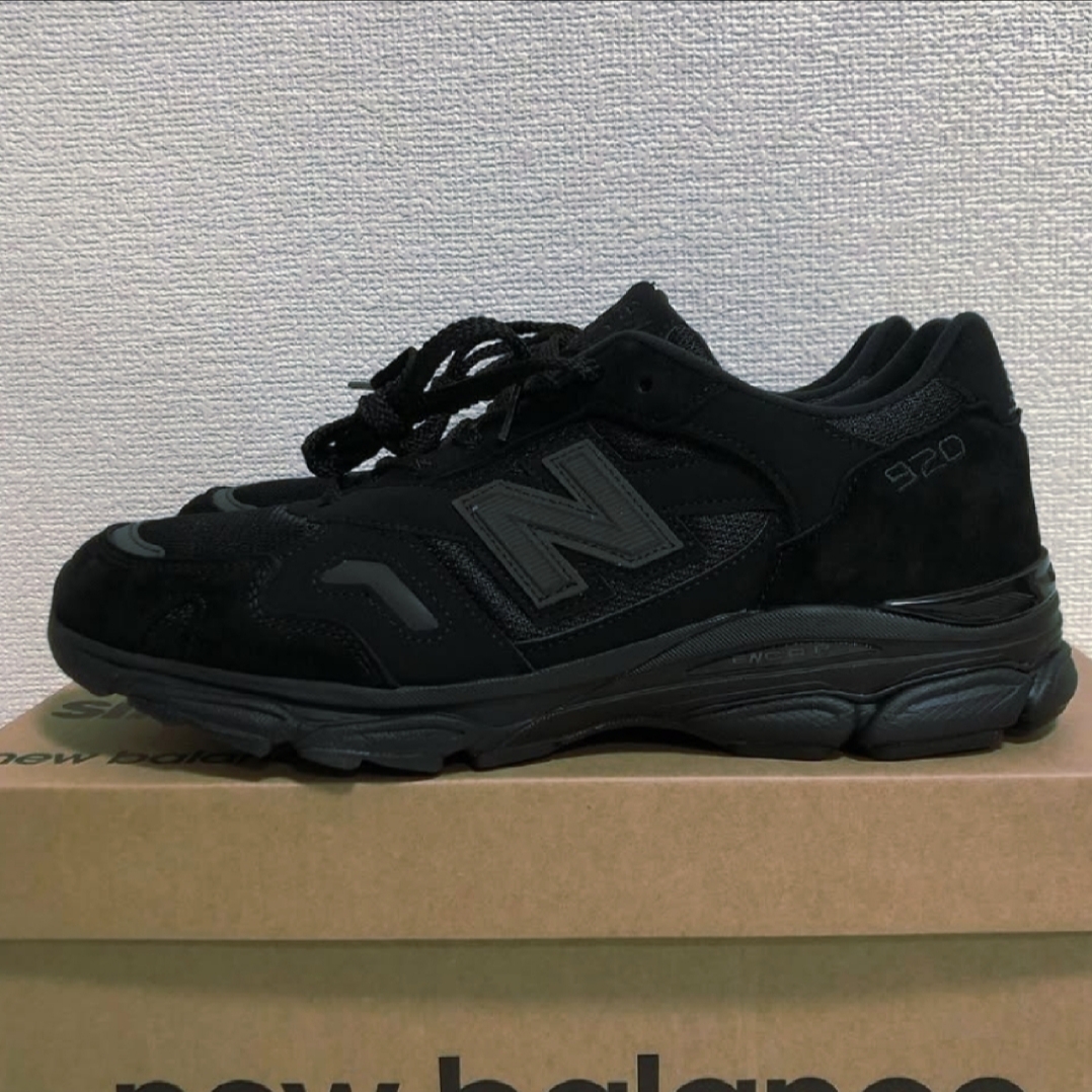 New Balance 920 Made in UK Triple Black 착용 스타일