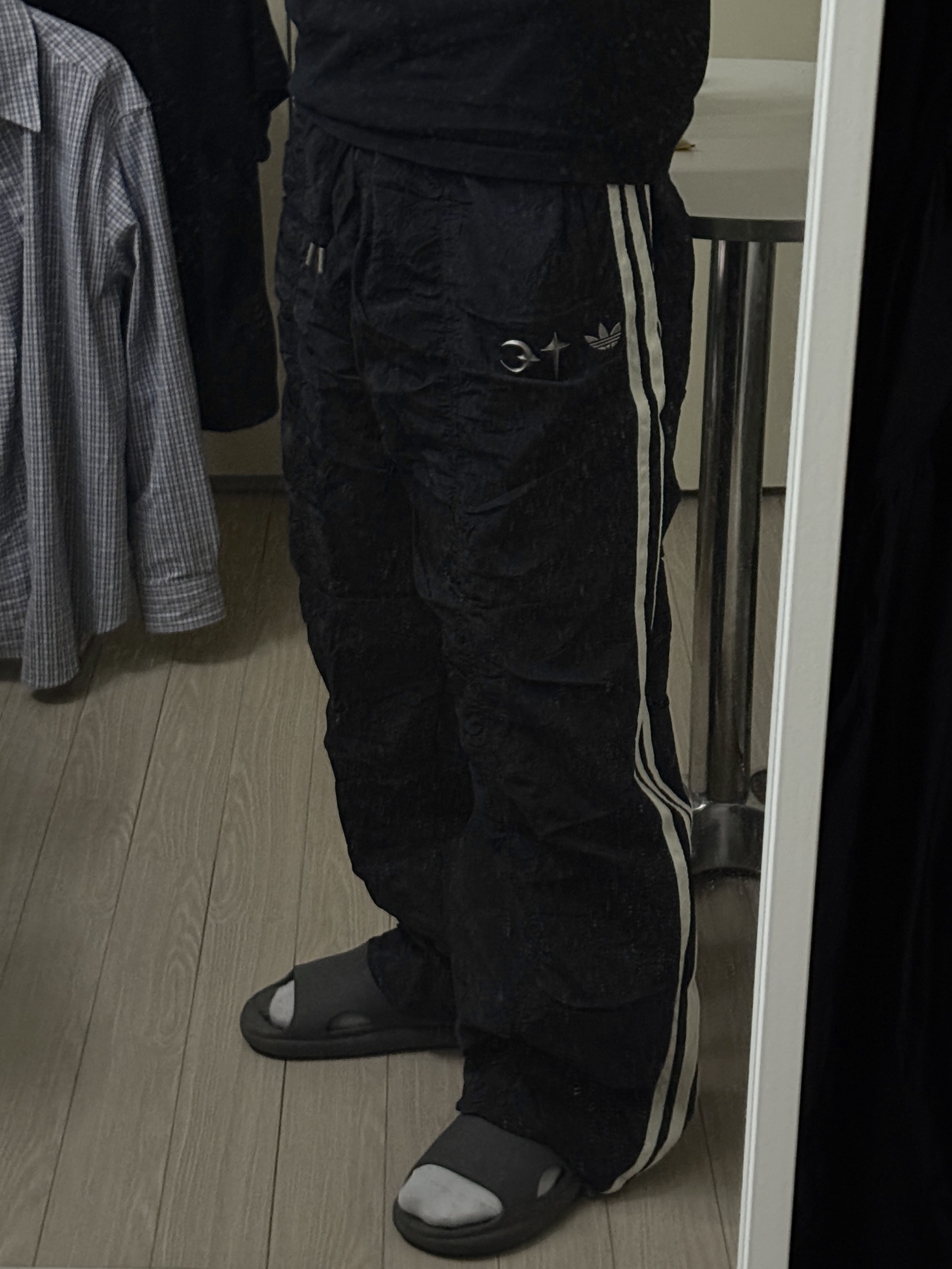 Adidas x Thug Club Woven Trackpants Black Silver Metallic - KR Sizing 착용 스타일 - 1