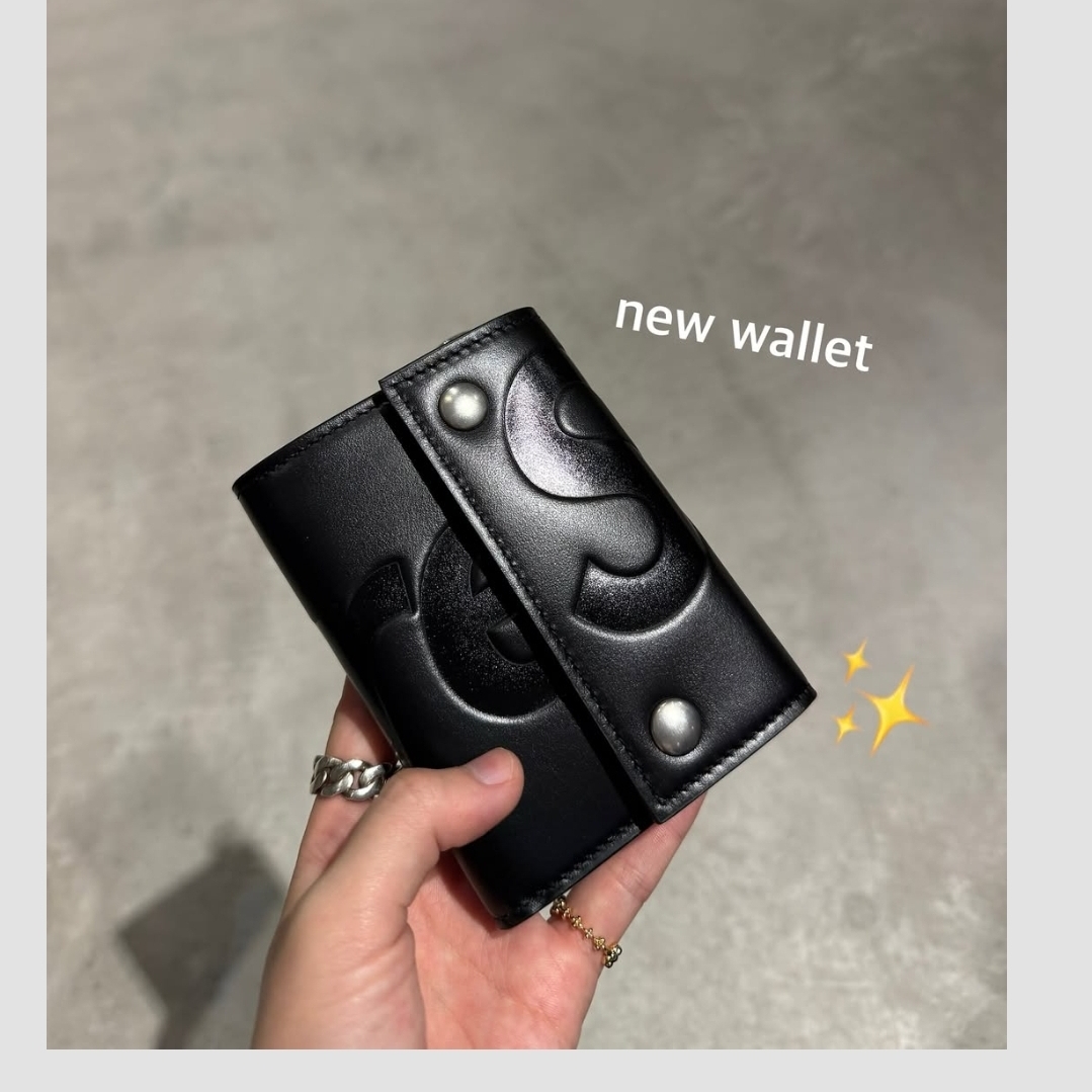 Supreme Leather Chain Wallet Black 착용 스타일 - 4