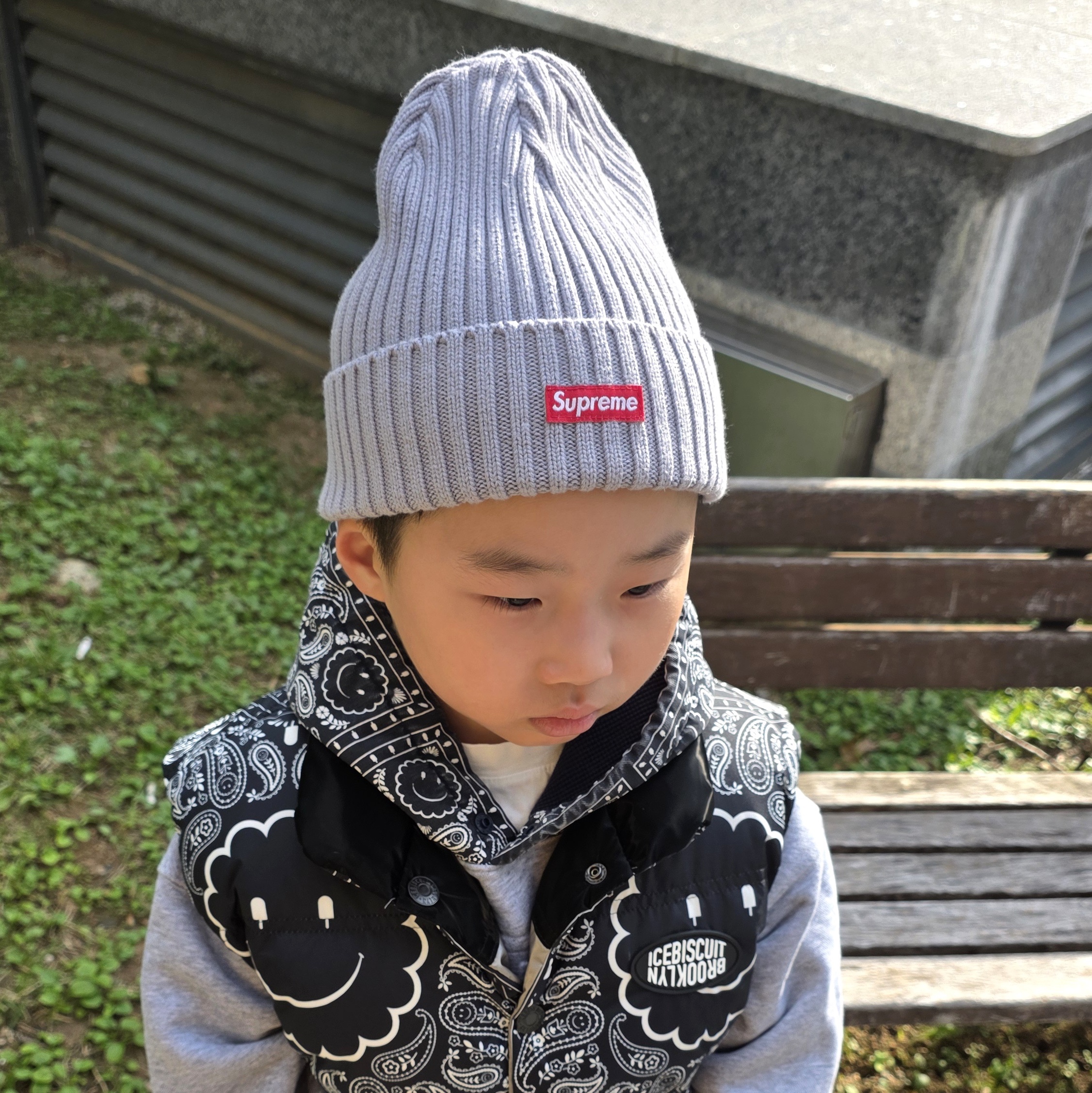 Supreme Overdyed Beanie Grey - 21SS 착용 스타일 - 1